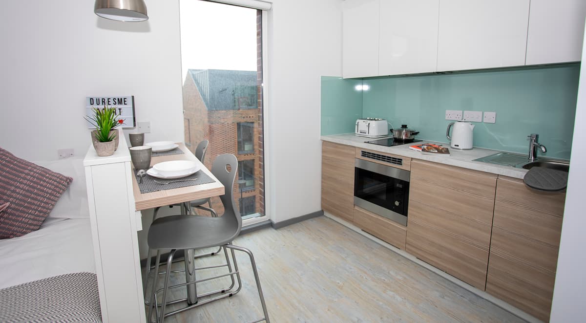 Premium Twin Studio
