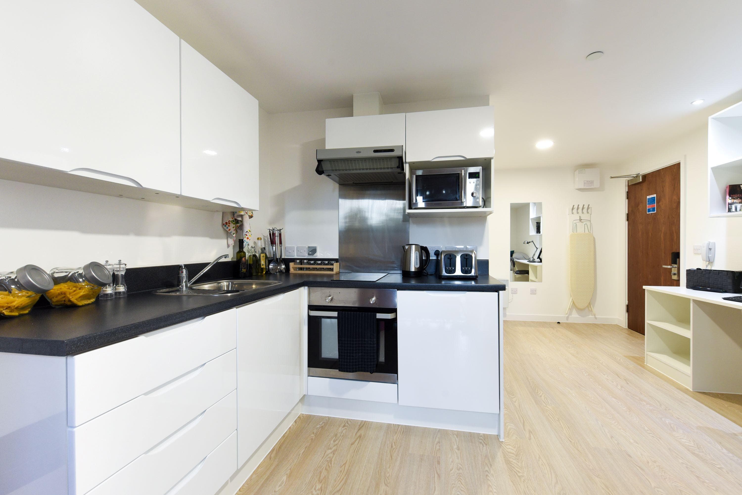 Vincent-Place-Studio-Kitchen-2