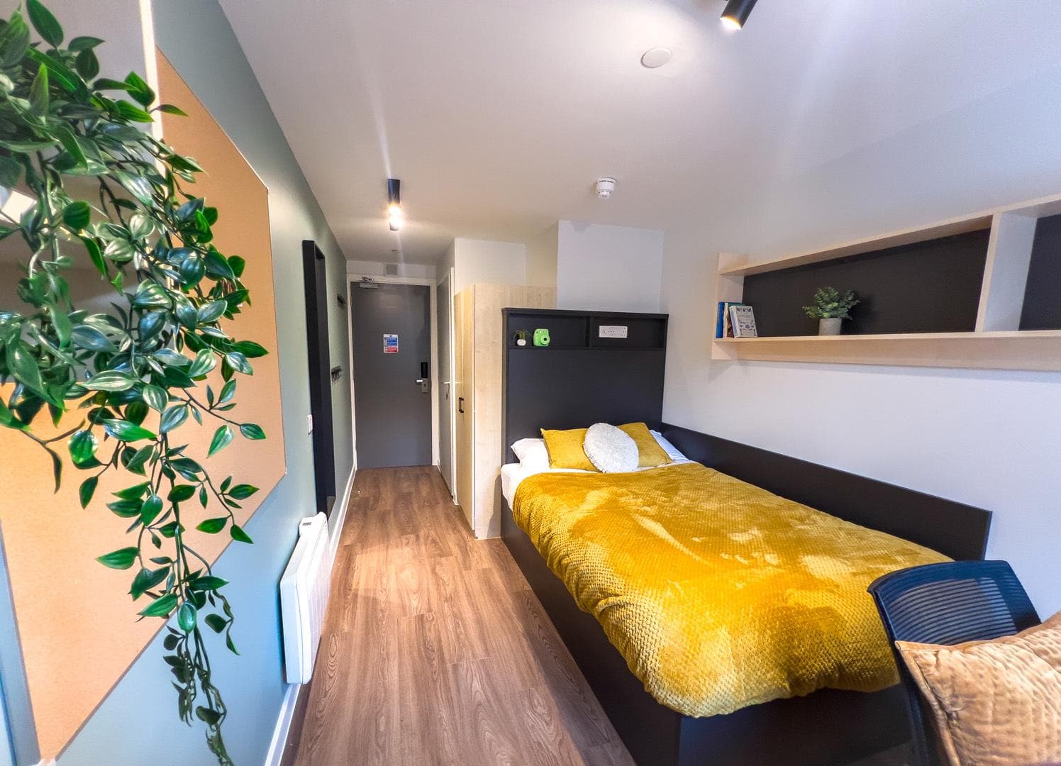 Portburgh-Court-Ensuite-Silver-Plus-4