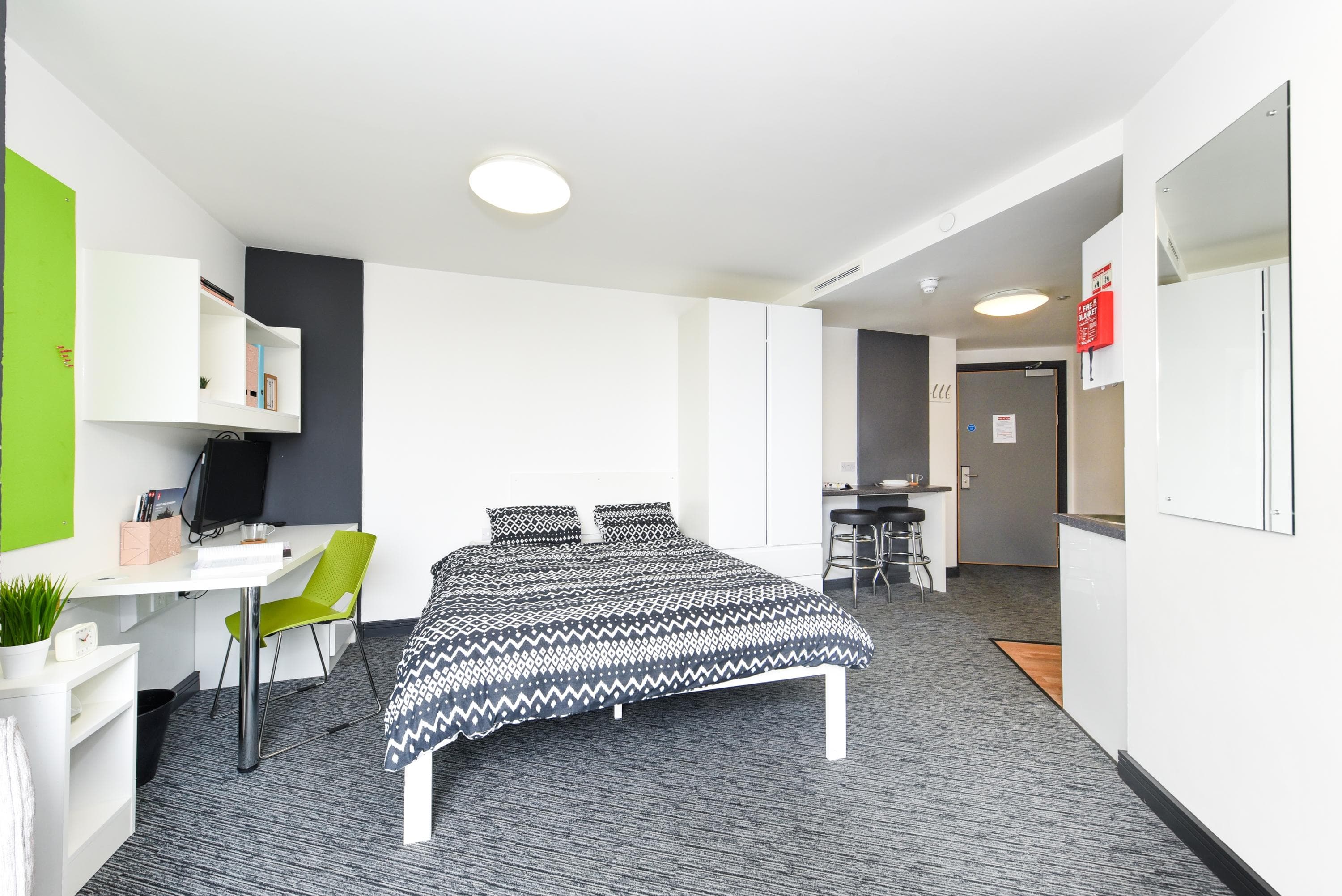 Newcastle-St-James-Point-flat-210-2
