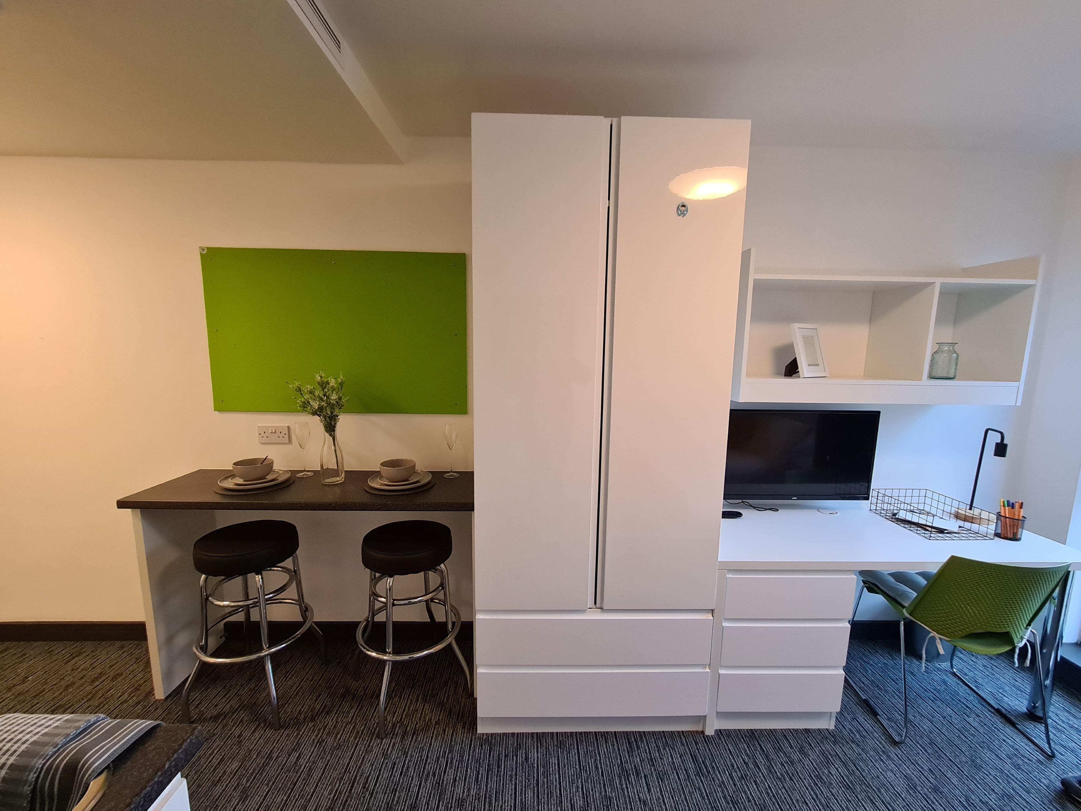 St-James-Point-Silver-Studio-4
