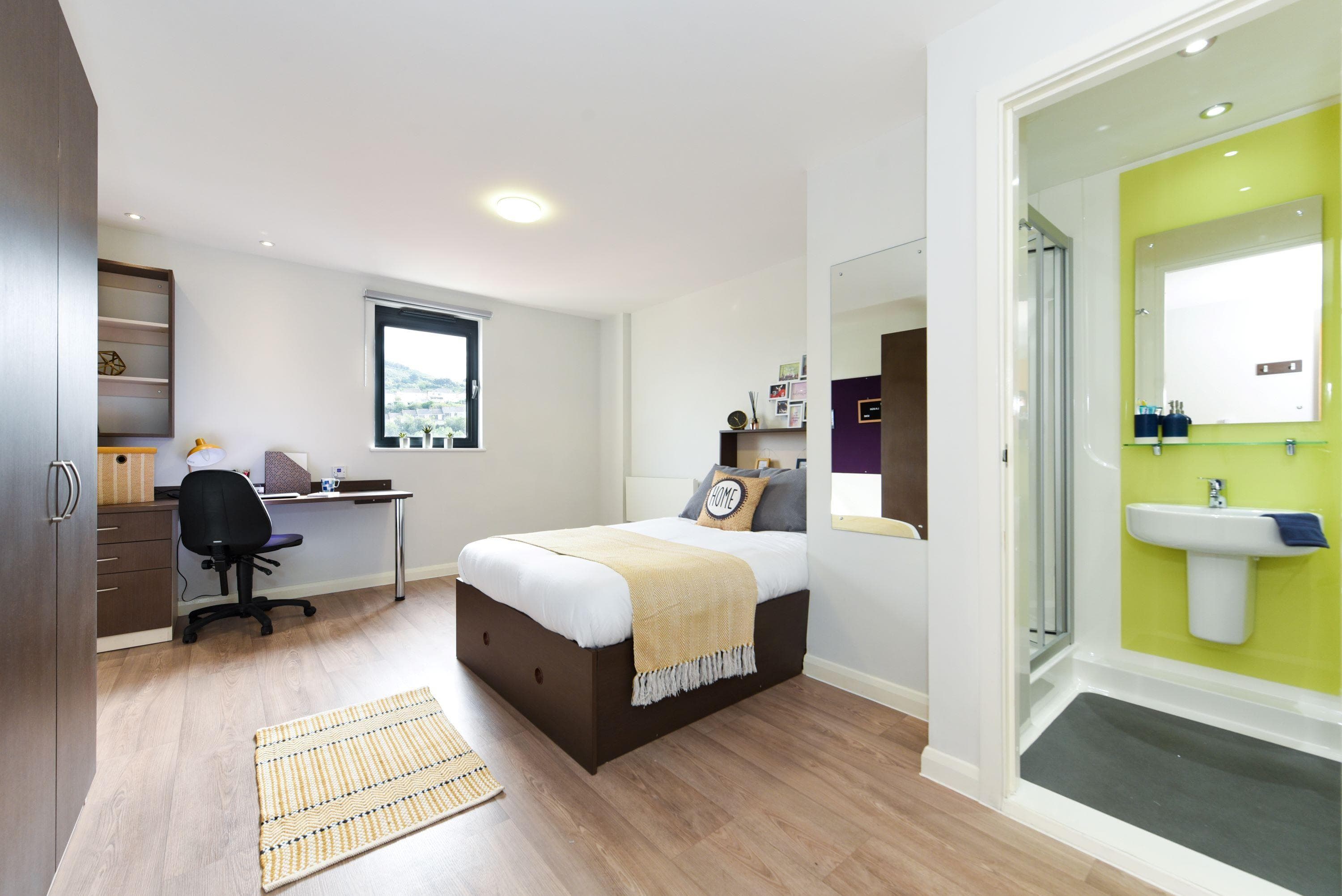 St-Davids-En-suite-platinum