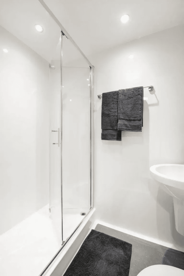 9028042.png