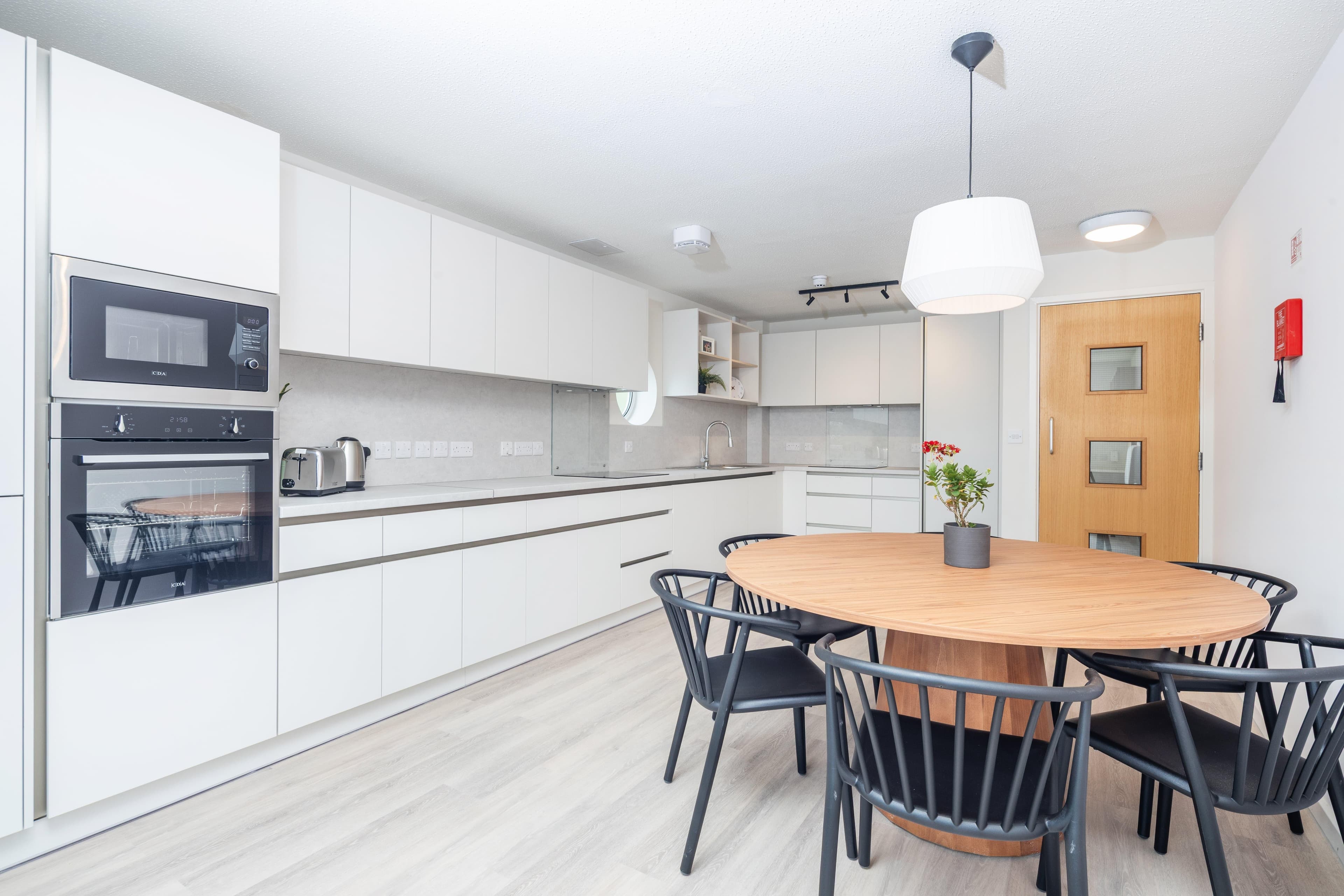 Railyard-kitchen-refurb-3