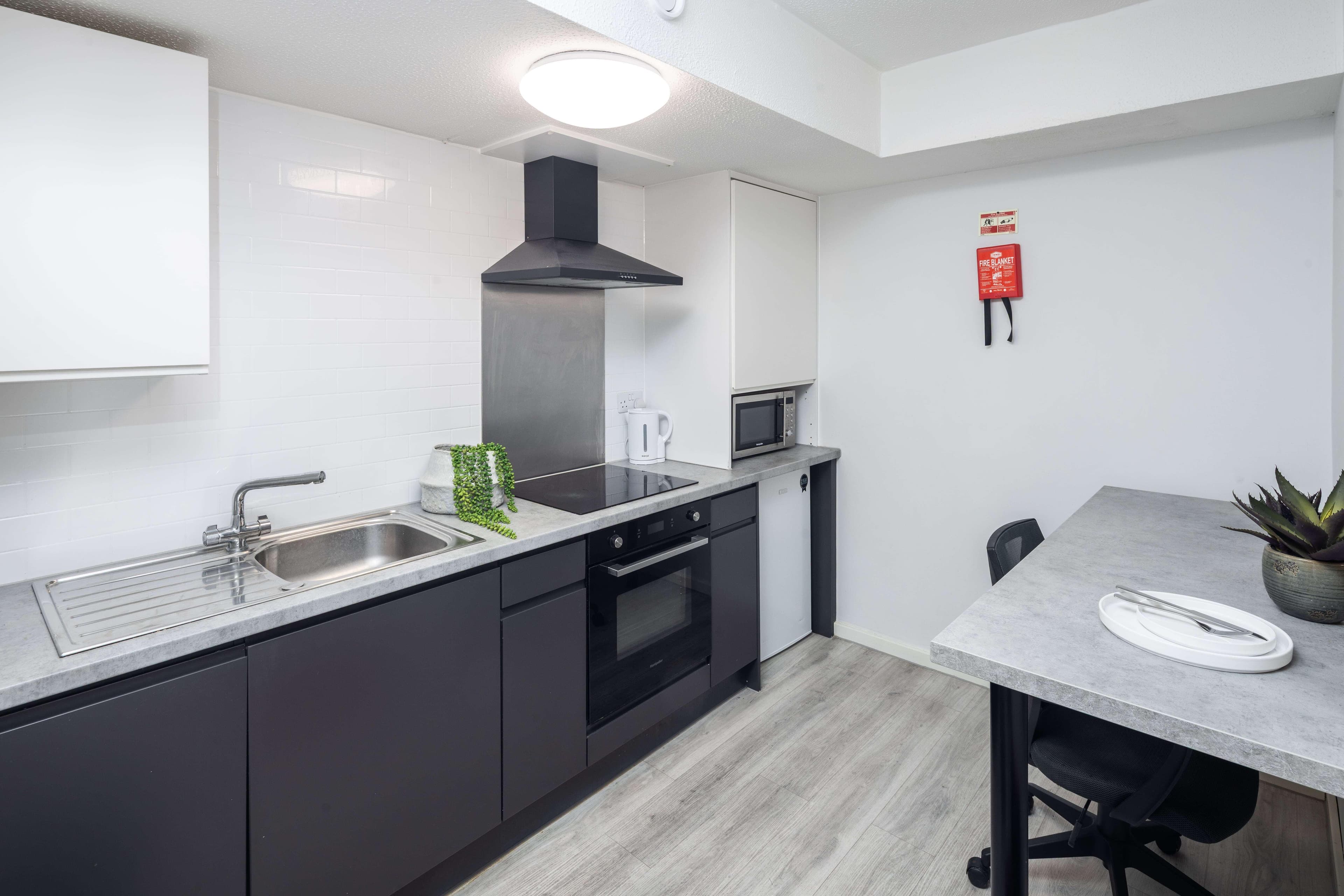 Capital-Gate-Studio-refurb-5