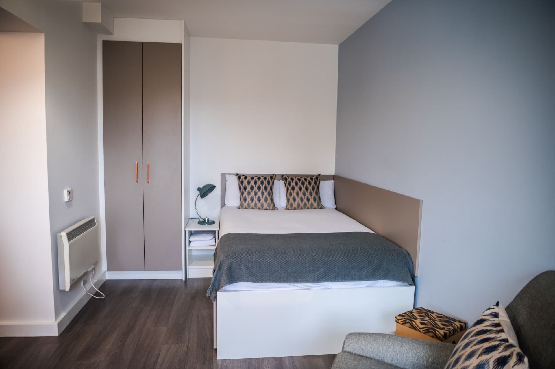 7561280.jpg