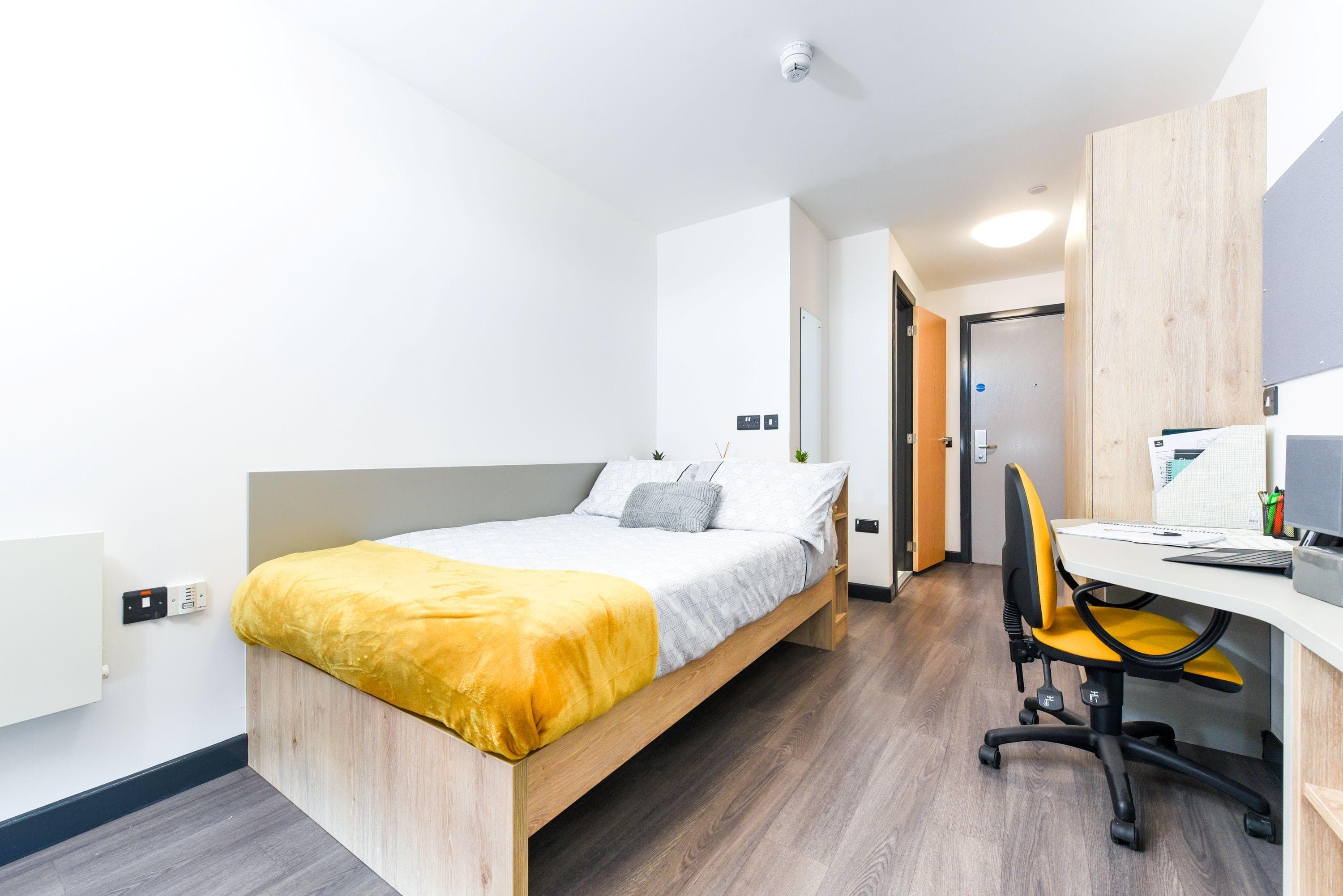 Swanston-House-En-Suite-Bronze-1