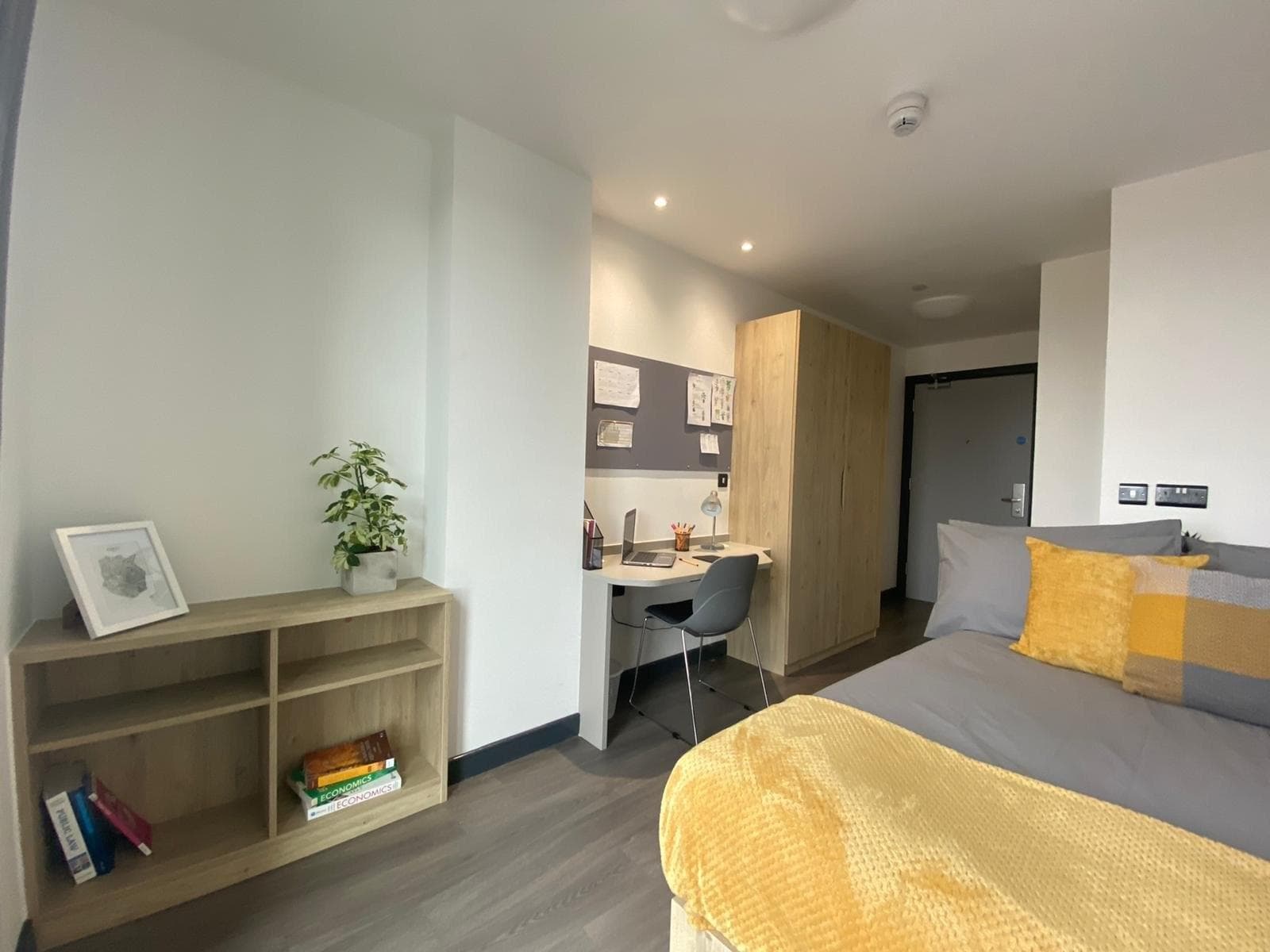 Silver-Ensuite-4_2020-11-17-154210