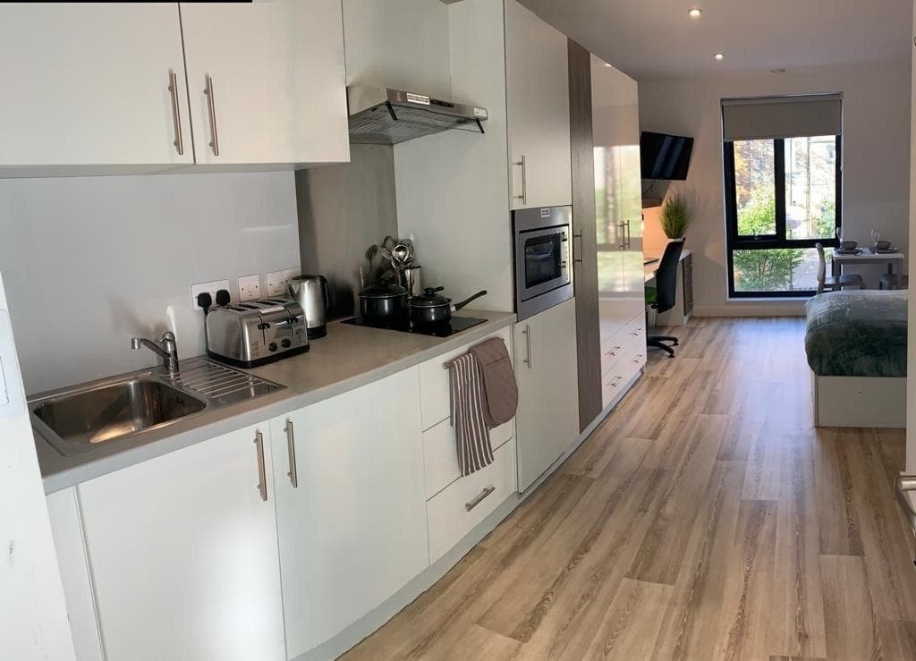 Gold-Studio-kitchen