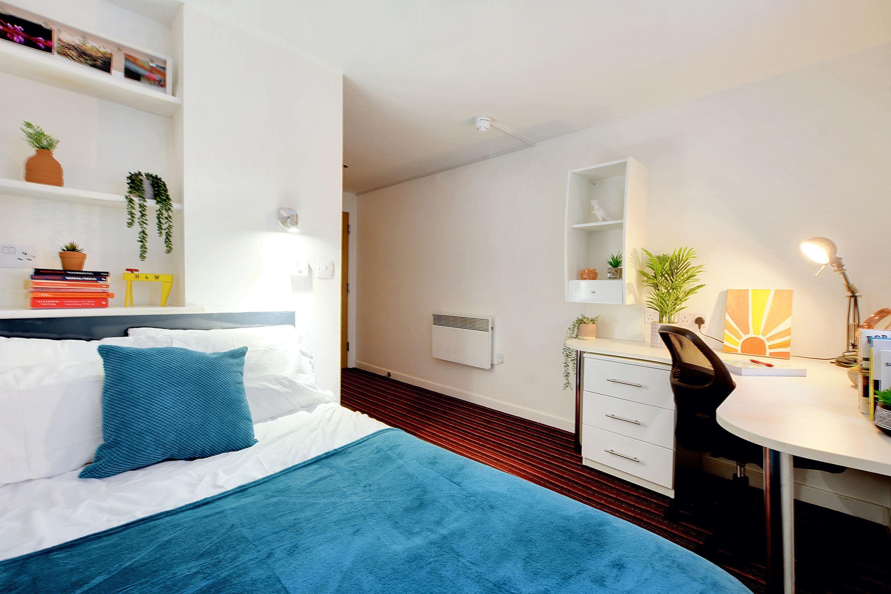 Newarke-St-2-bed-bronze-plus-1