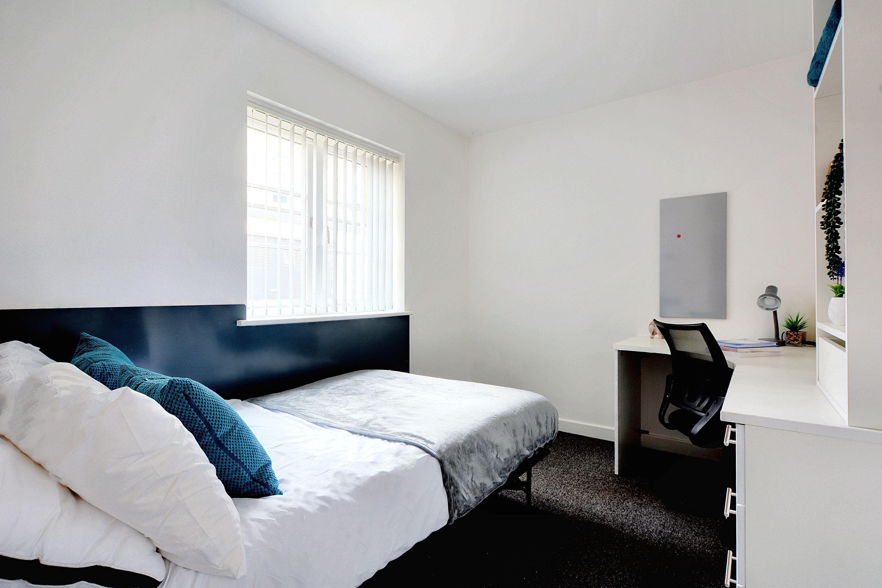 Newarke-St-2-bed-basic-1