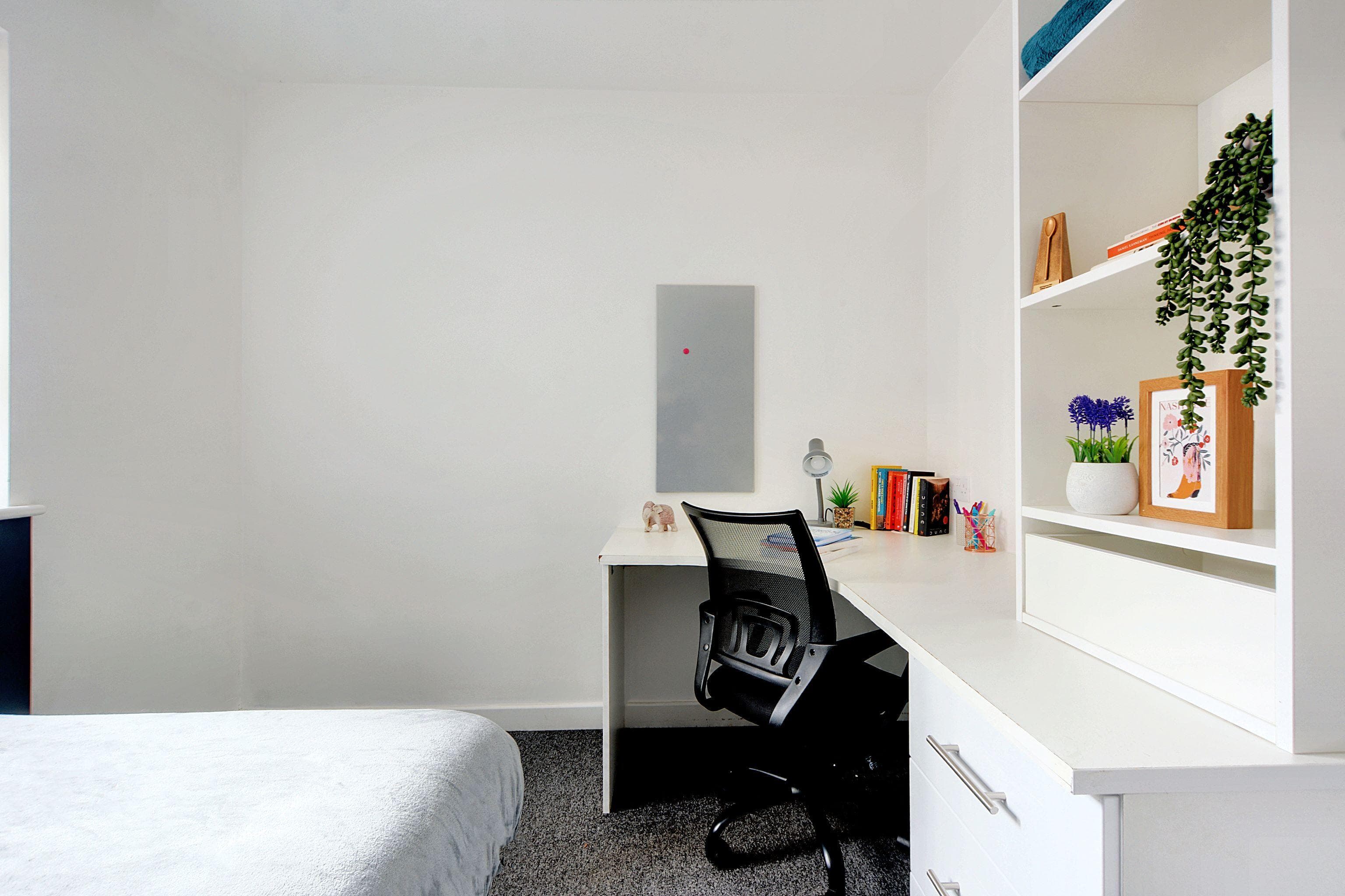 Newarke-St-2-bed-basic-2