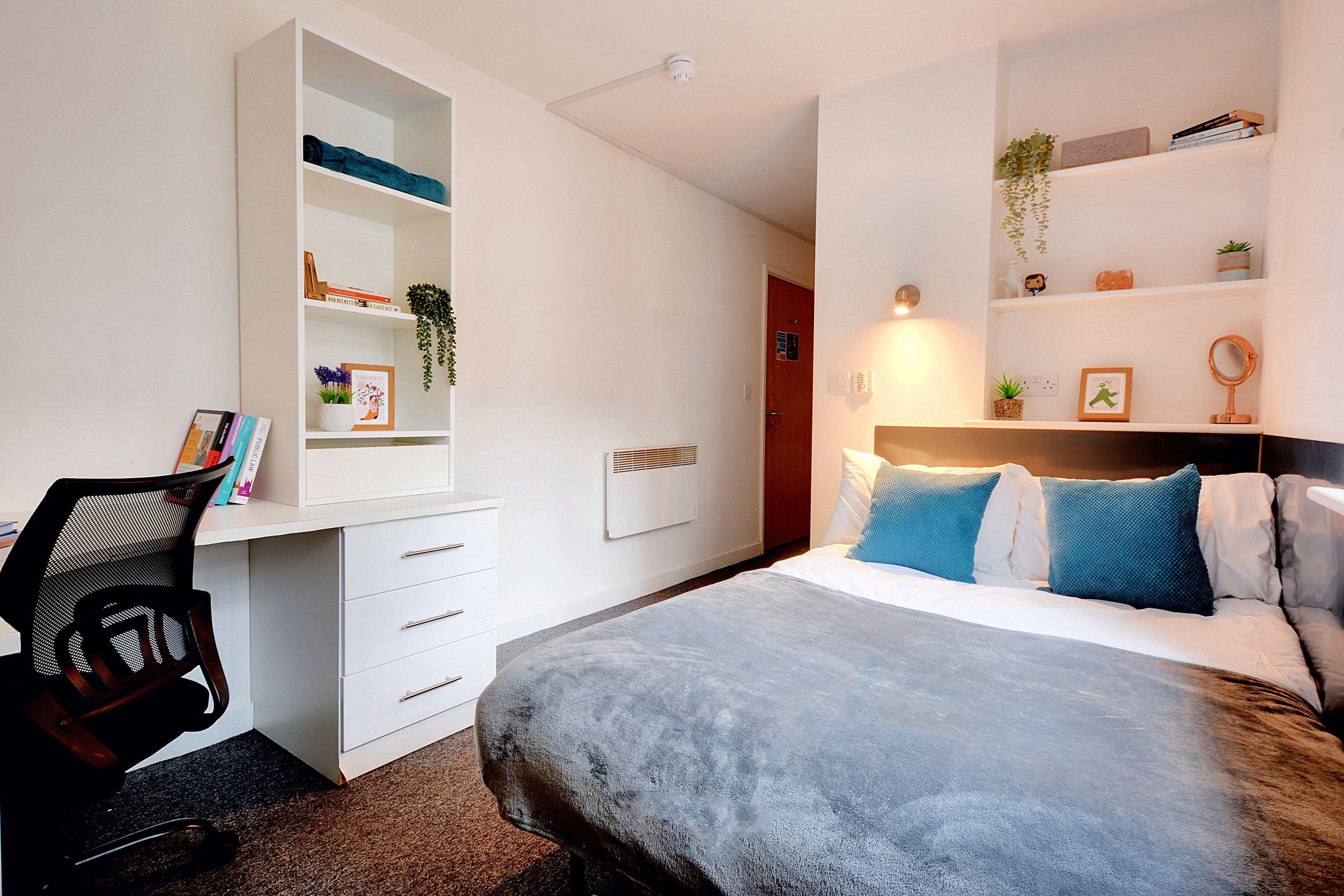 Newarke-St-2-bed-basic-3