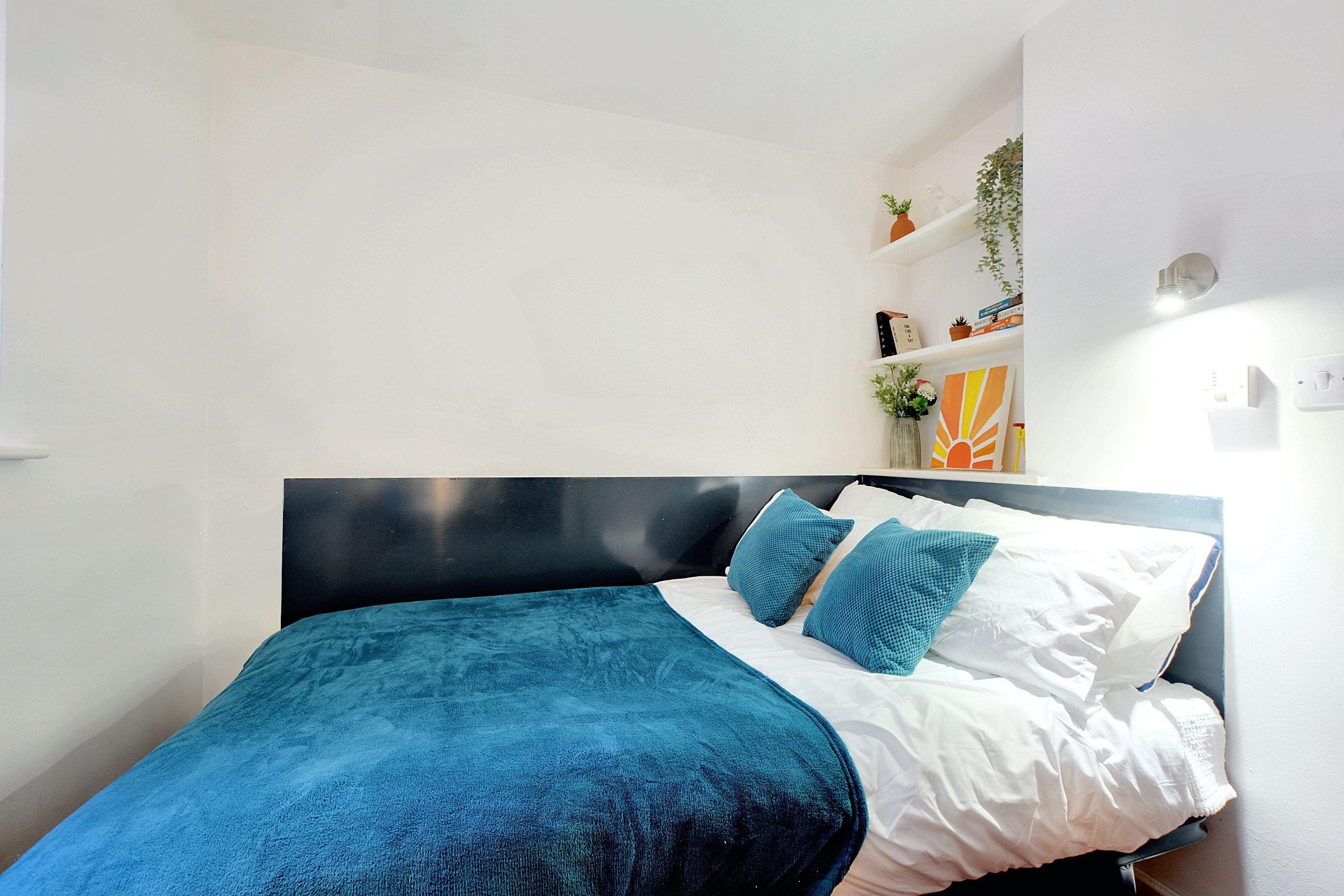 Newarke-St-2-bed-bronze-3