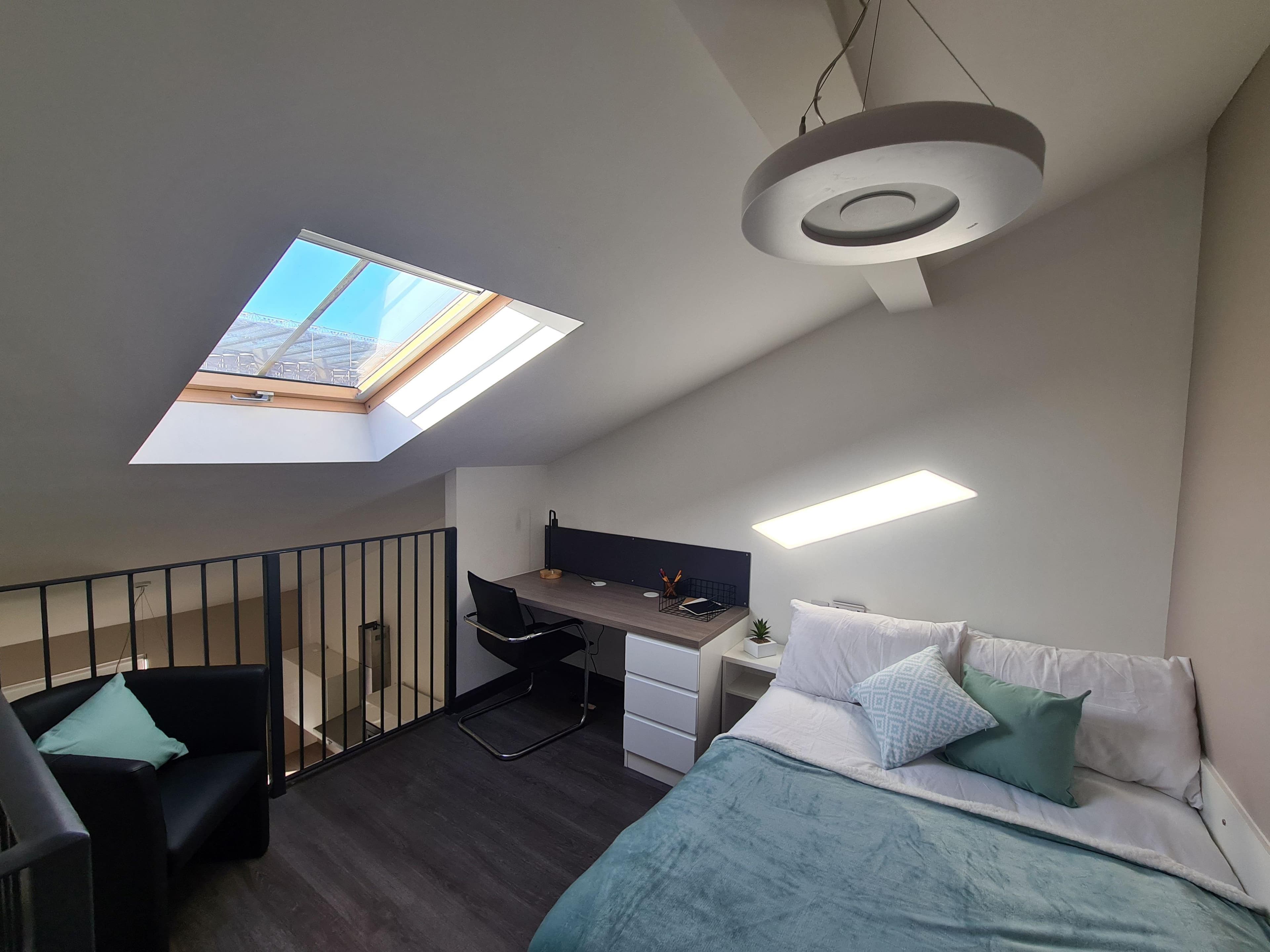 St-James-House-Gold-Studio-2