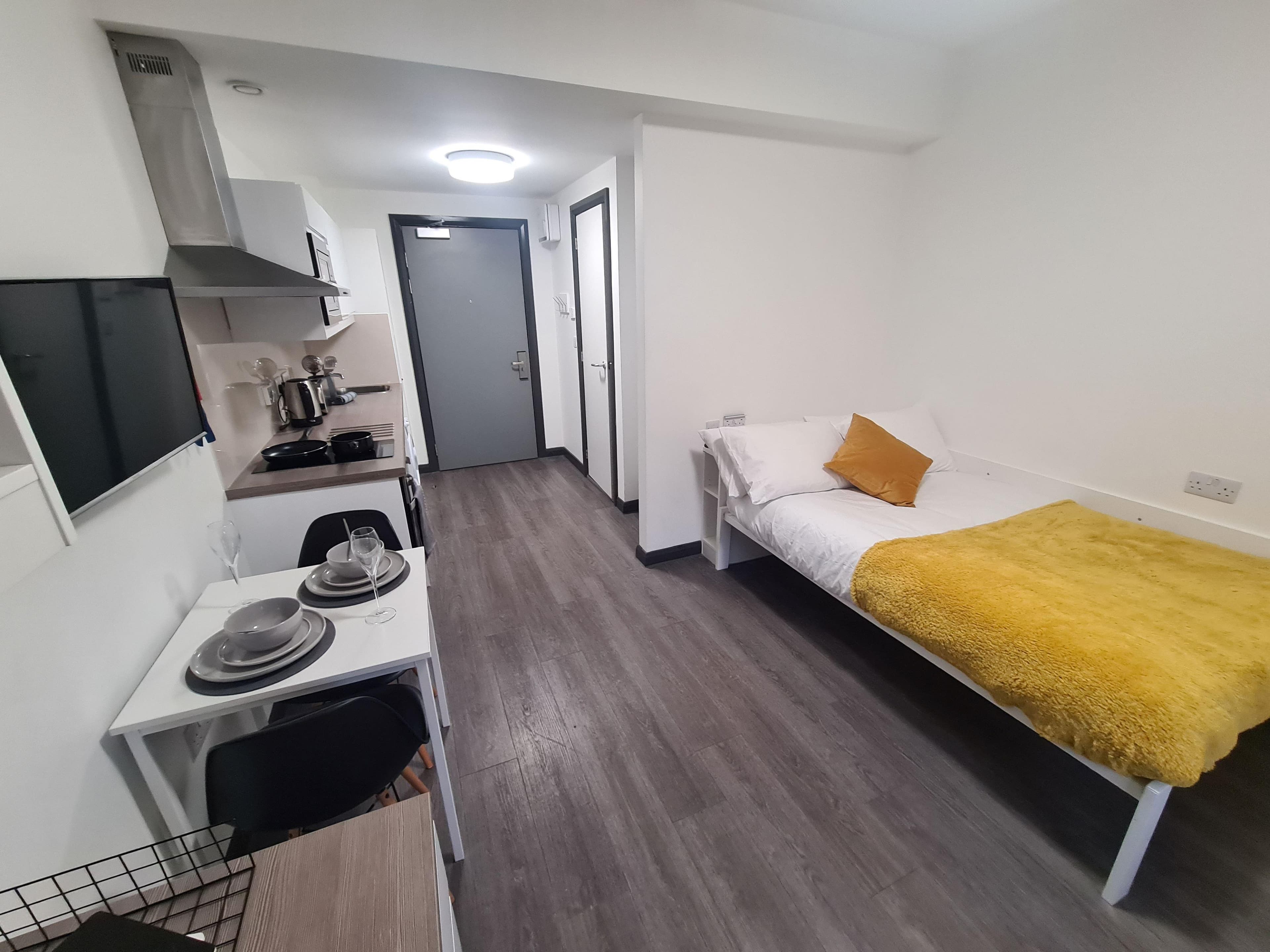 St-James-House-Silver-Studio-2