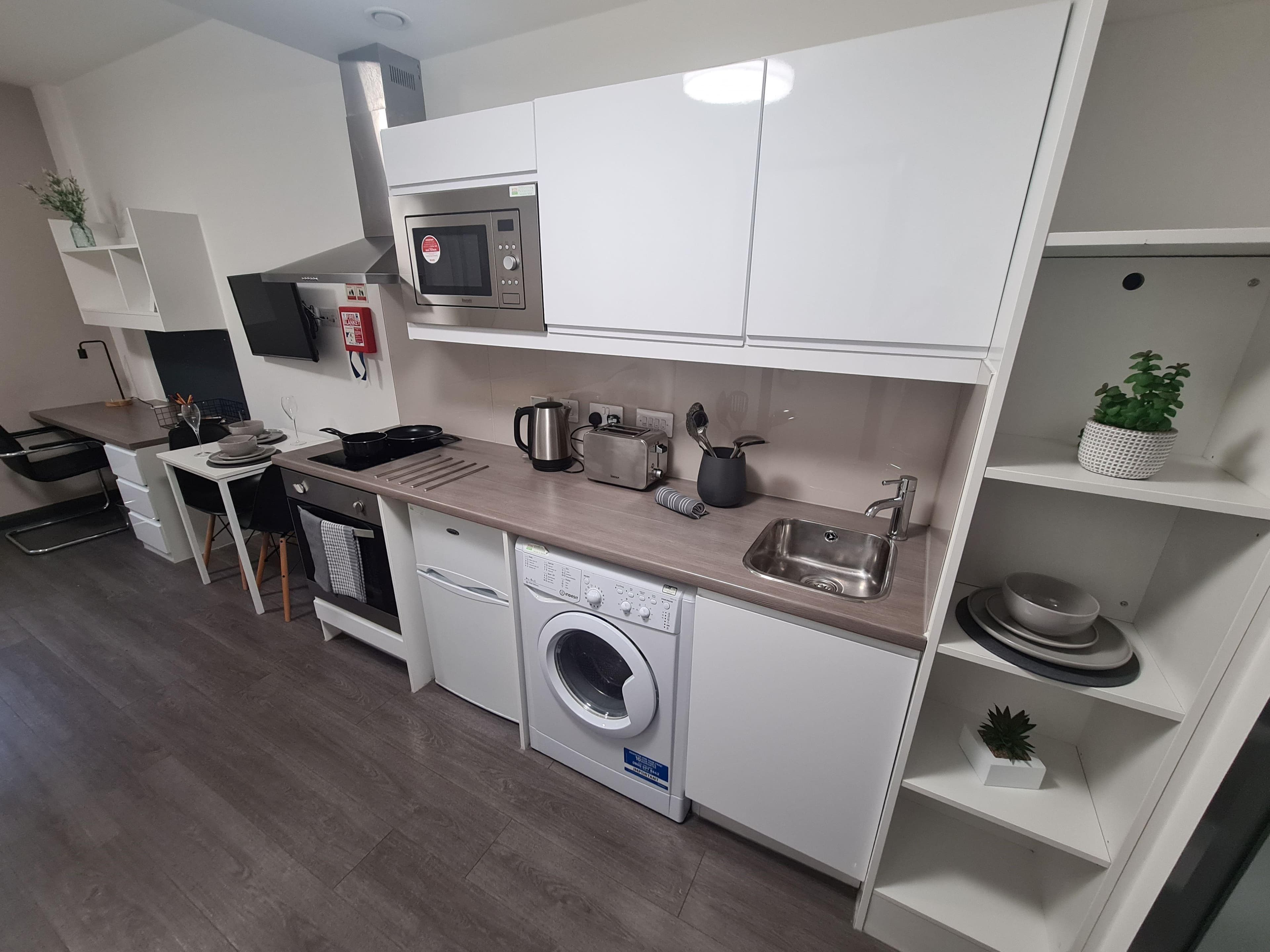 St-James-House-Silver-Studio-1