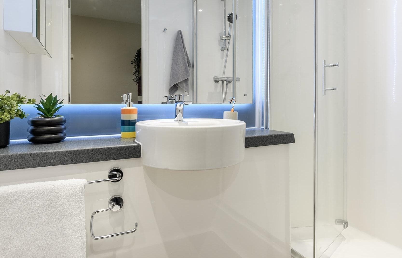 Frederick-House-En-suite-1