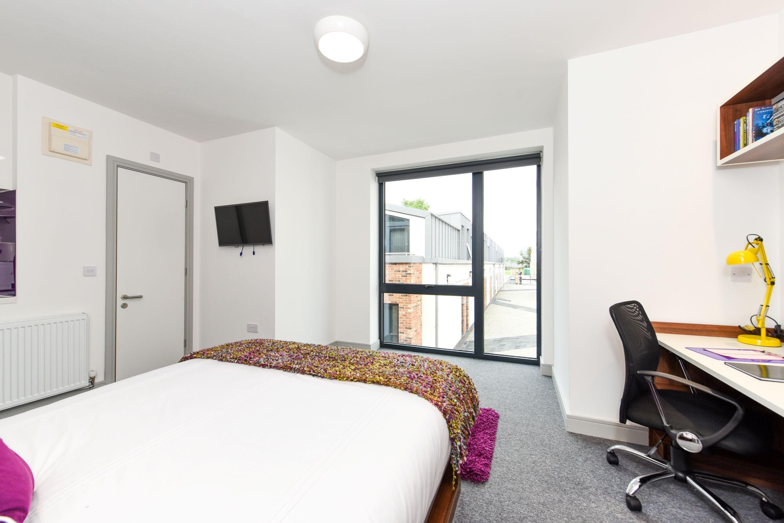 Durham-Chapel-Heights-Studio-Gold-2