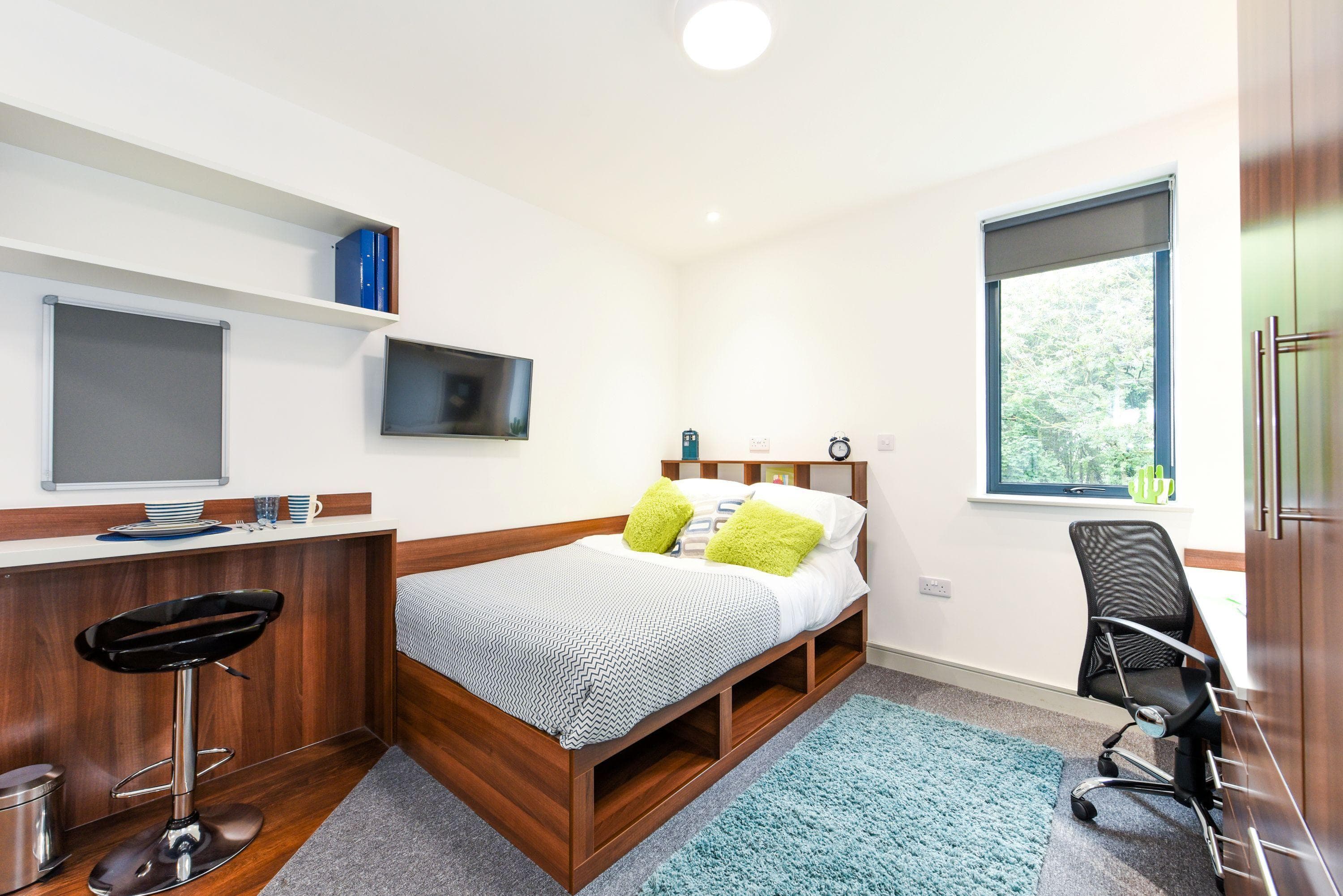 Durham-Chapel-Heights-Studio-Bronze
