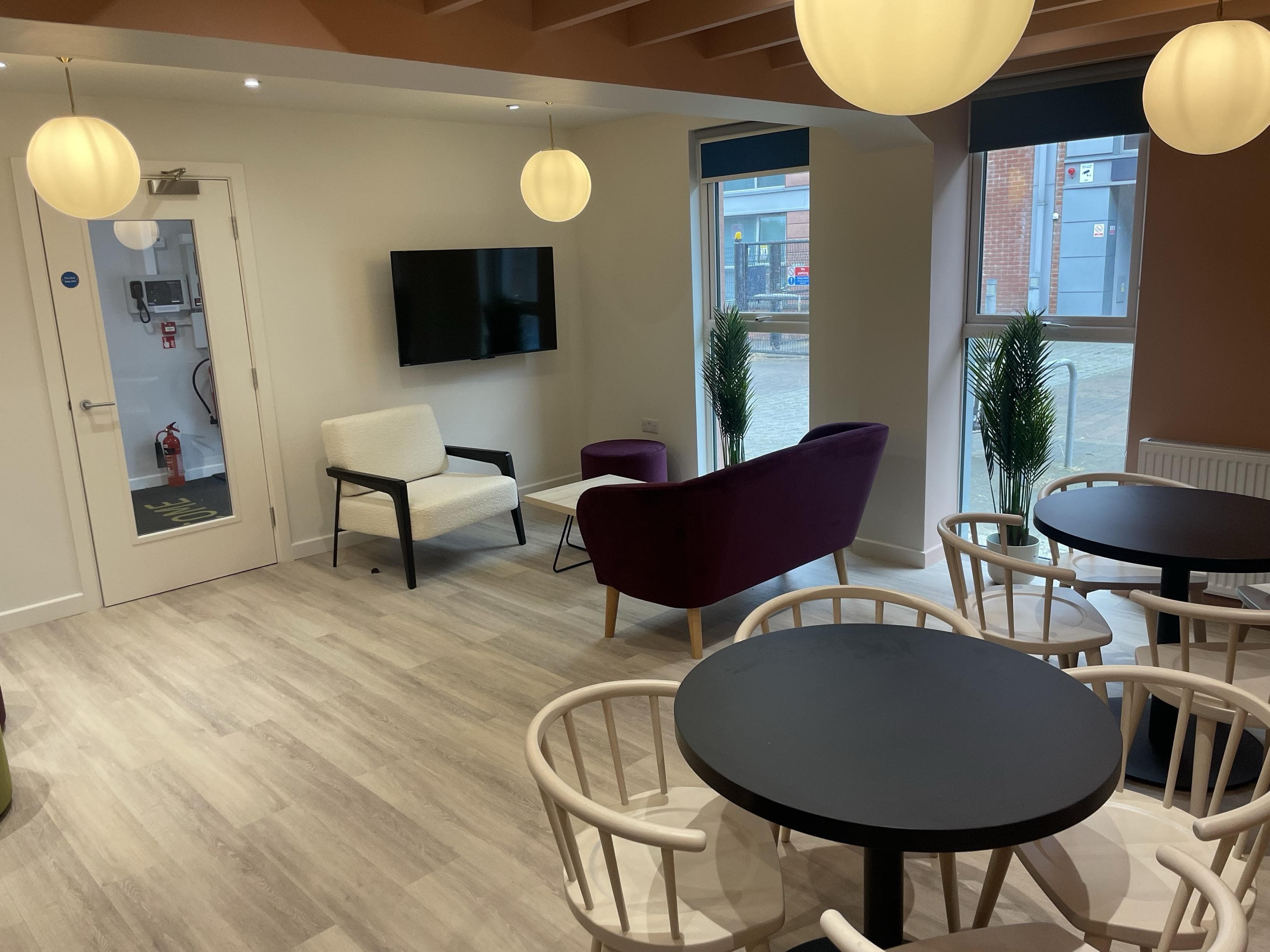 York-The-Boulevard-common-room-2