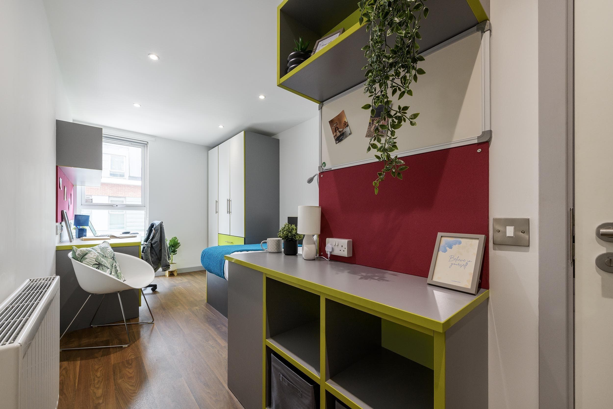 The-Boulevard-En-suite-Bronze-2
