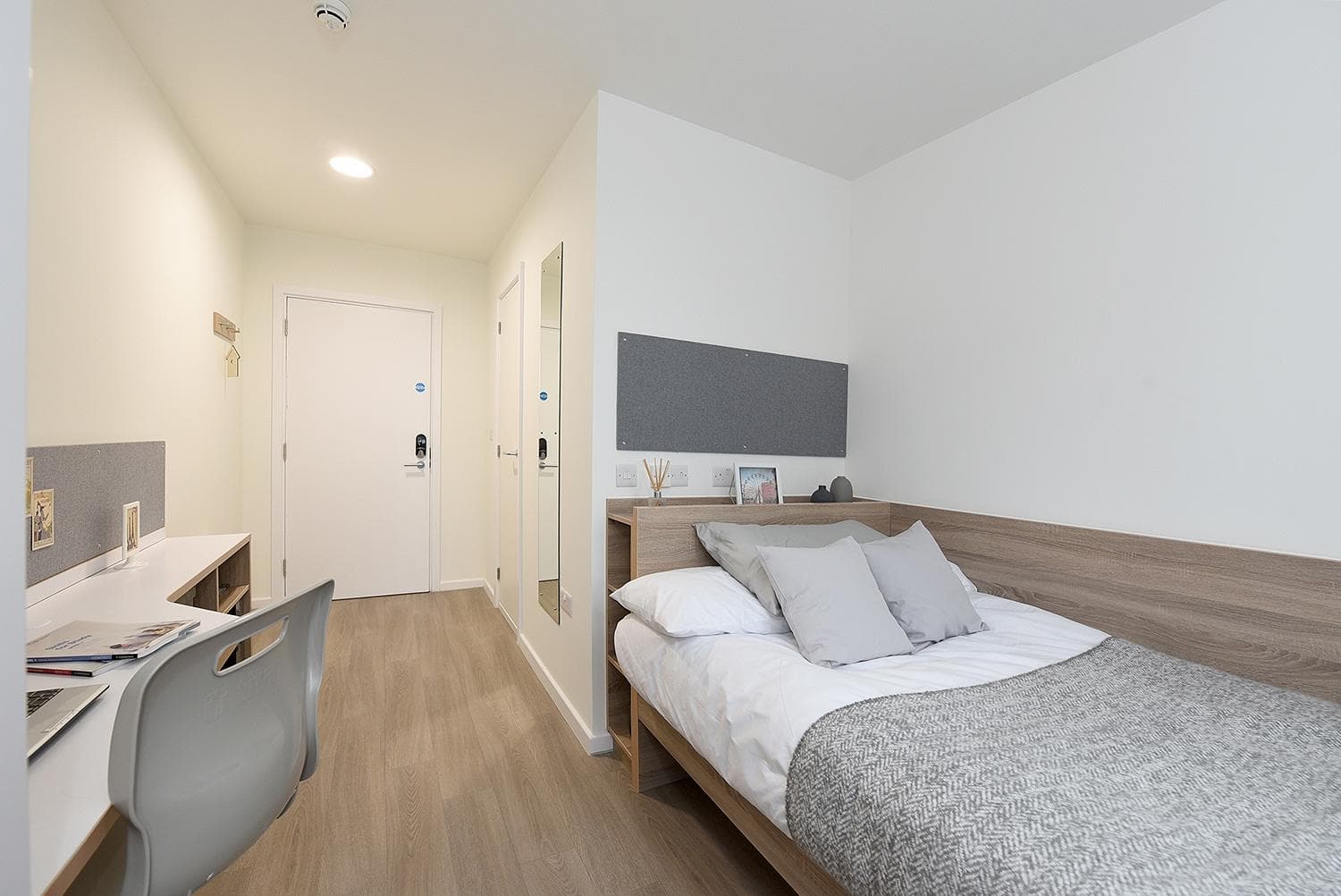 Glasgow-St-Mungos-ensuite1-4