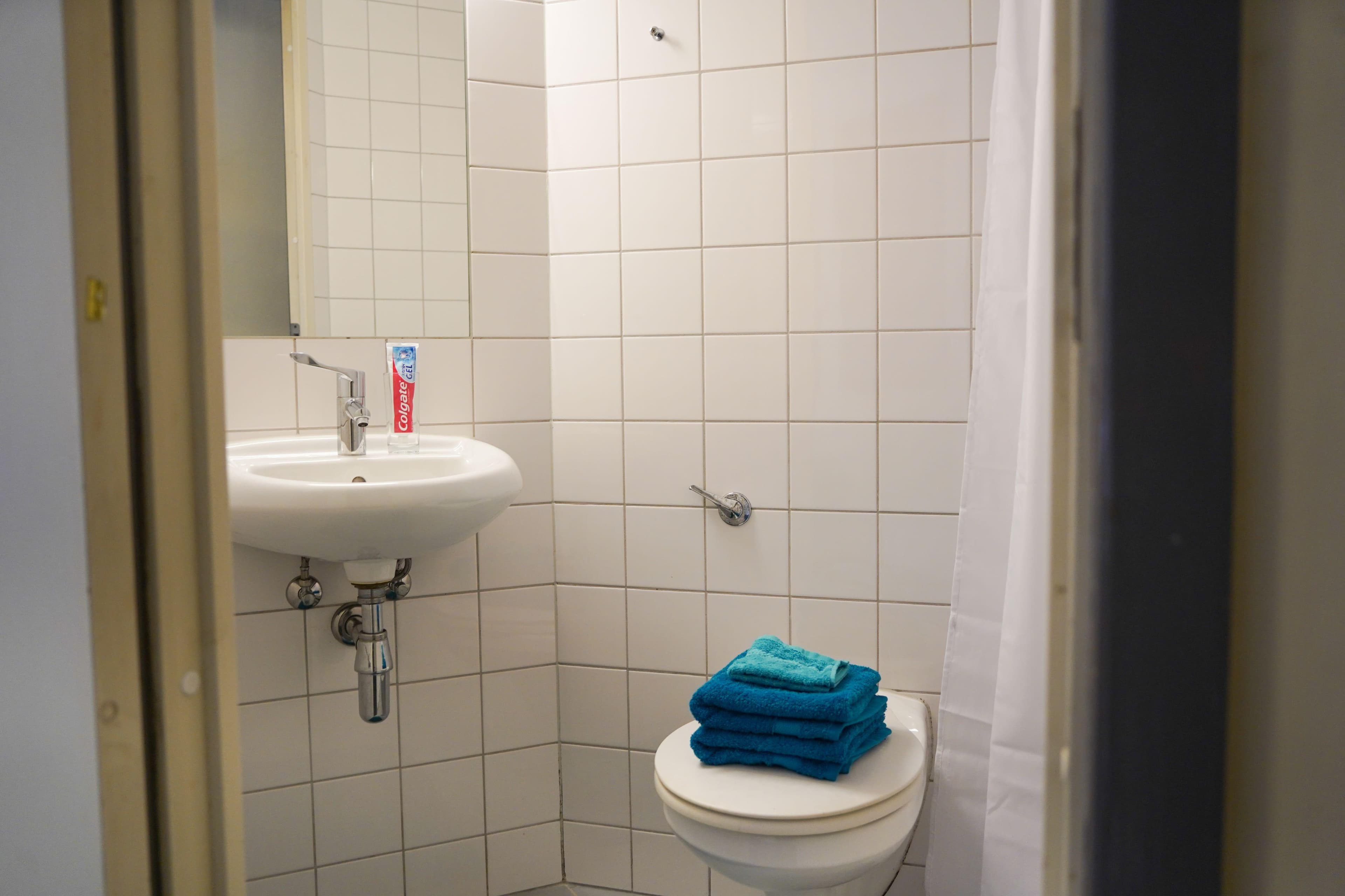 Myrtle-Court-En-Suite-Bronze