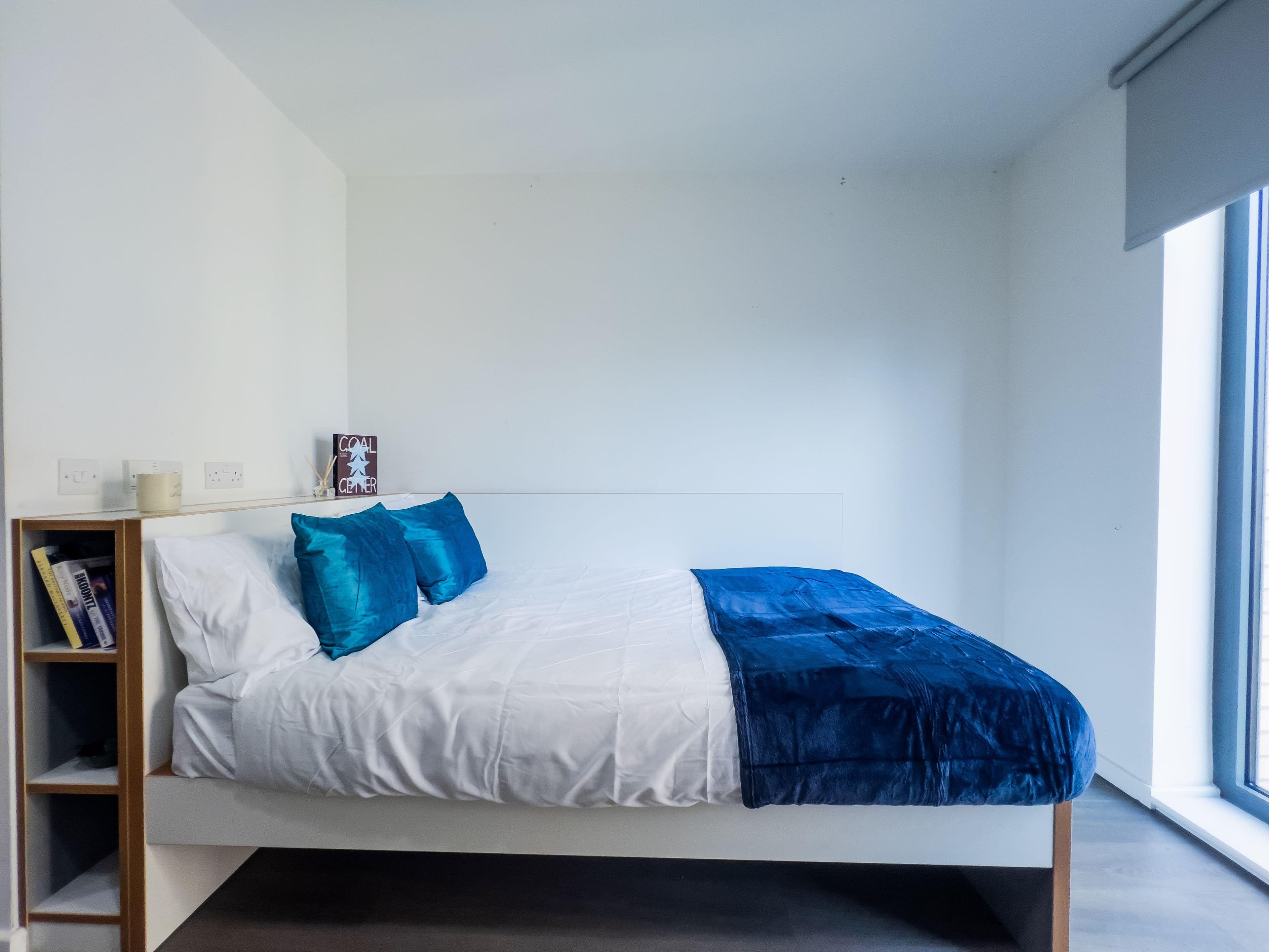 Dobbies-Point-En-suite-Silver-3