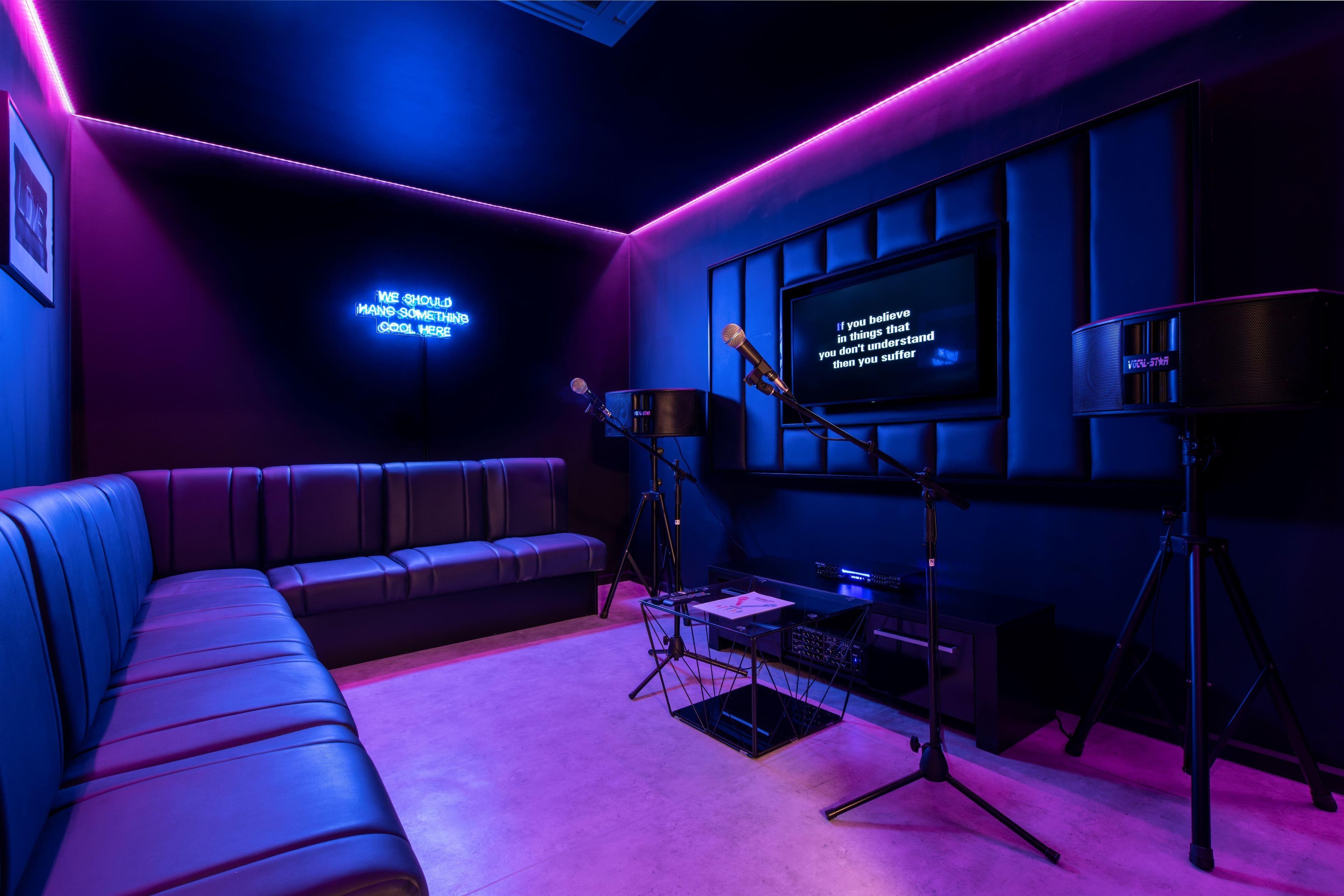 Hollis-croft-karaoke-room-2