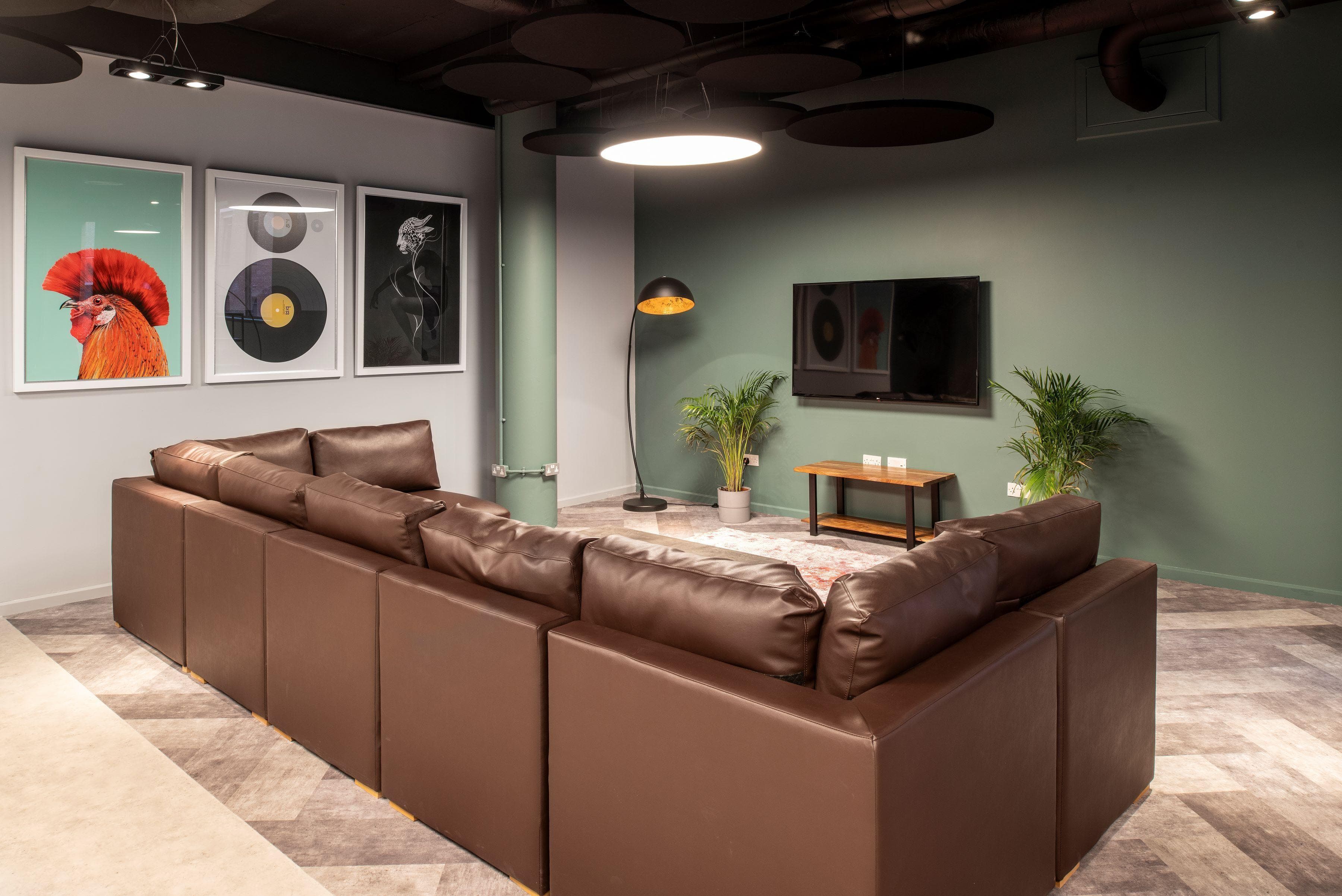 Hollis-Croft-social-space