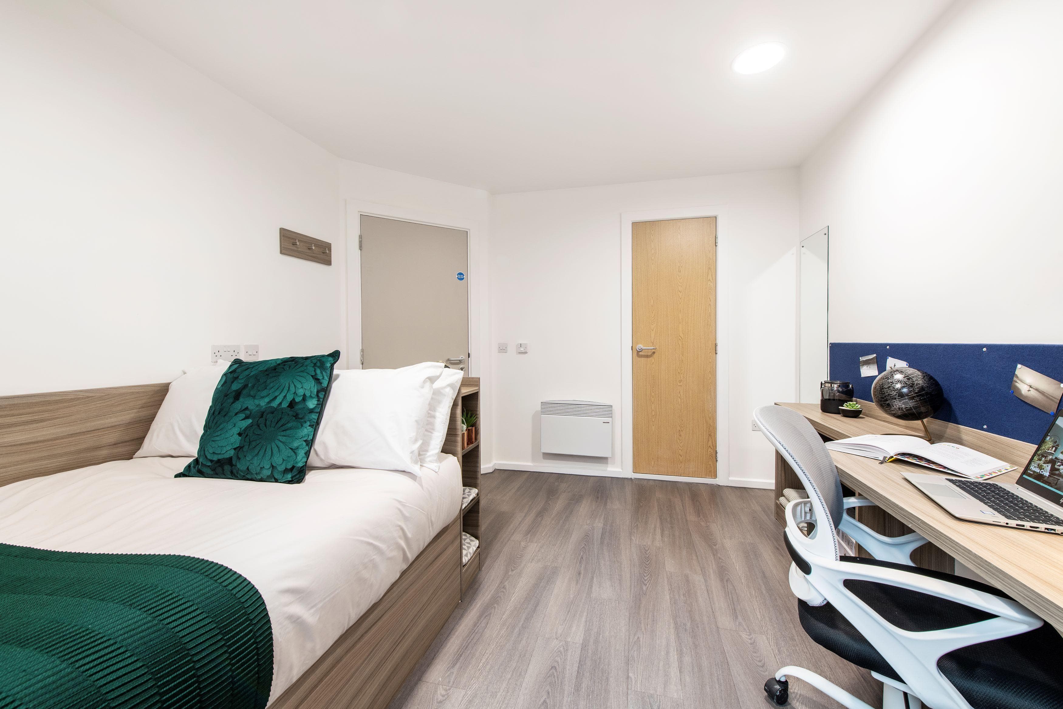 Hollis-Two-Bed-Apartment-2