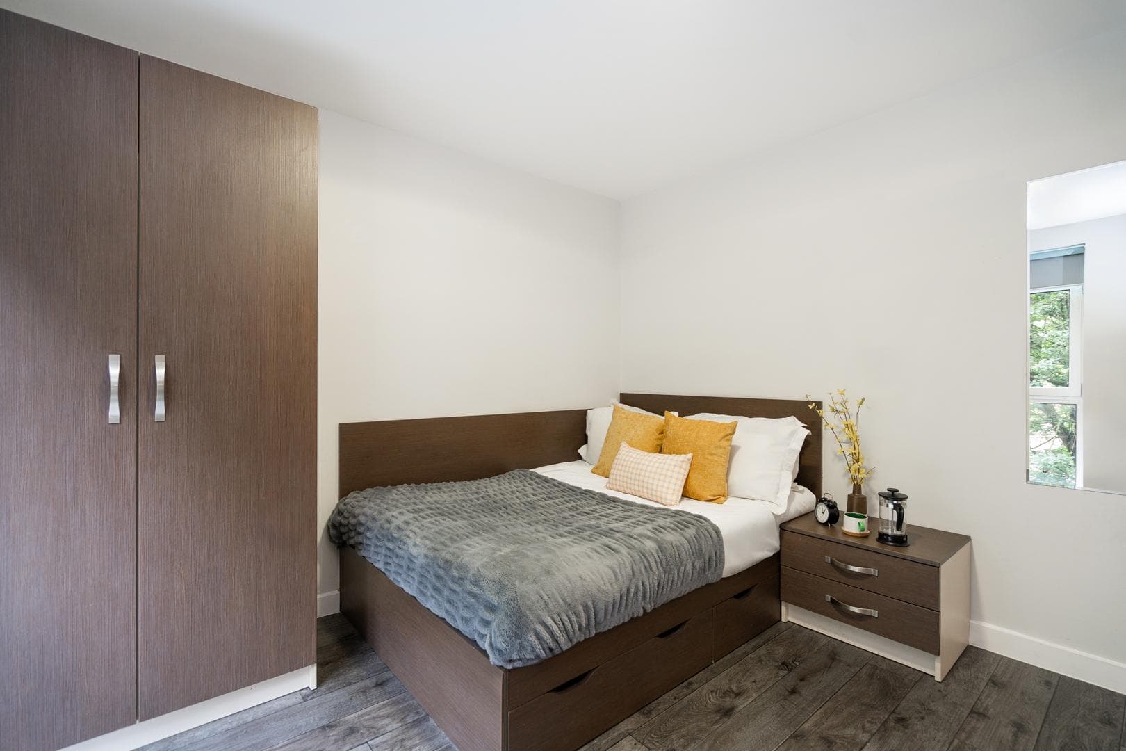 Apartment-7
