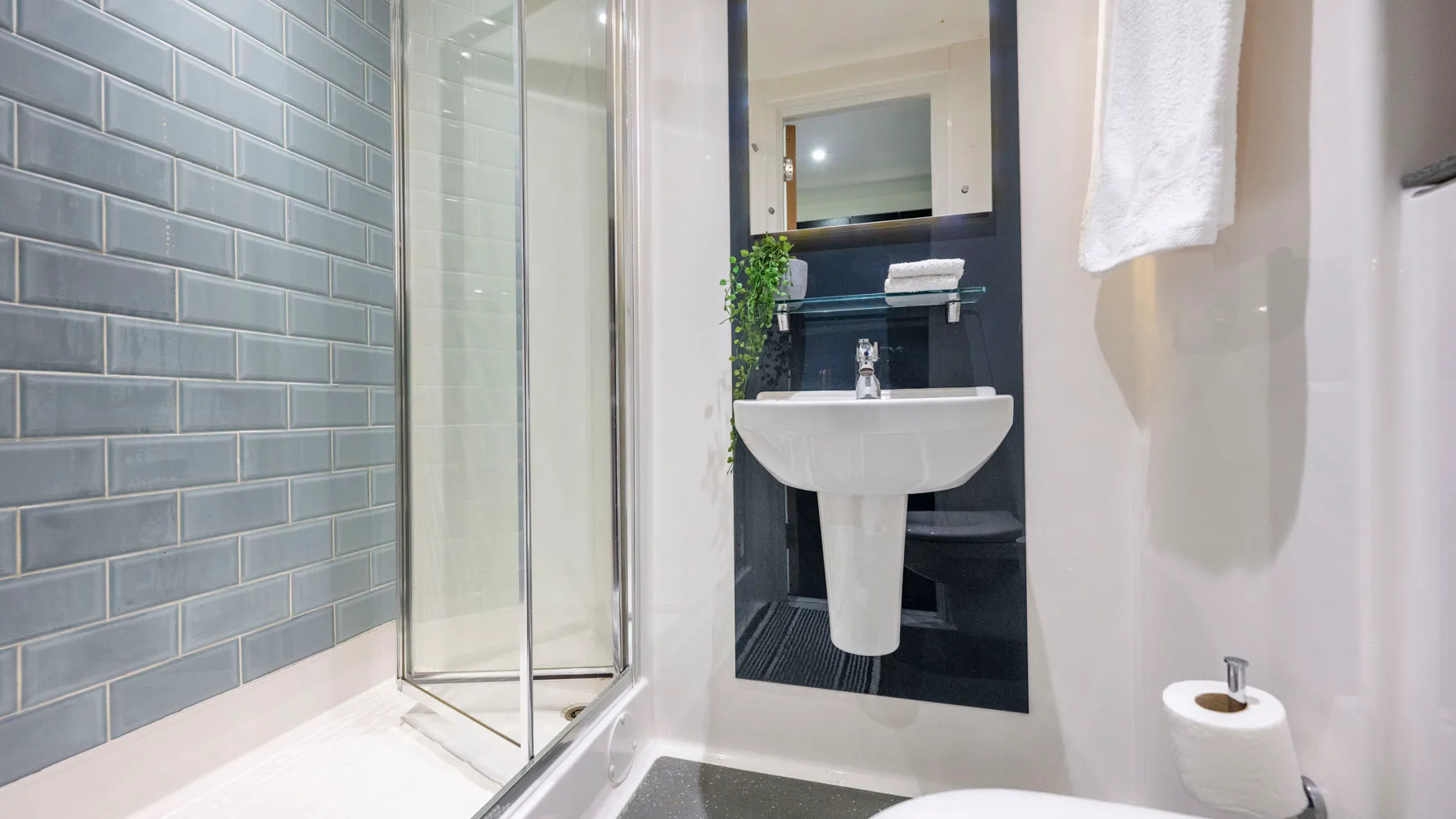 student-accommodation-newcastle-upon-tyne-opto-studio-wc