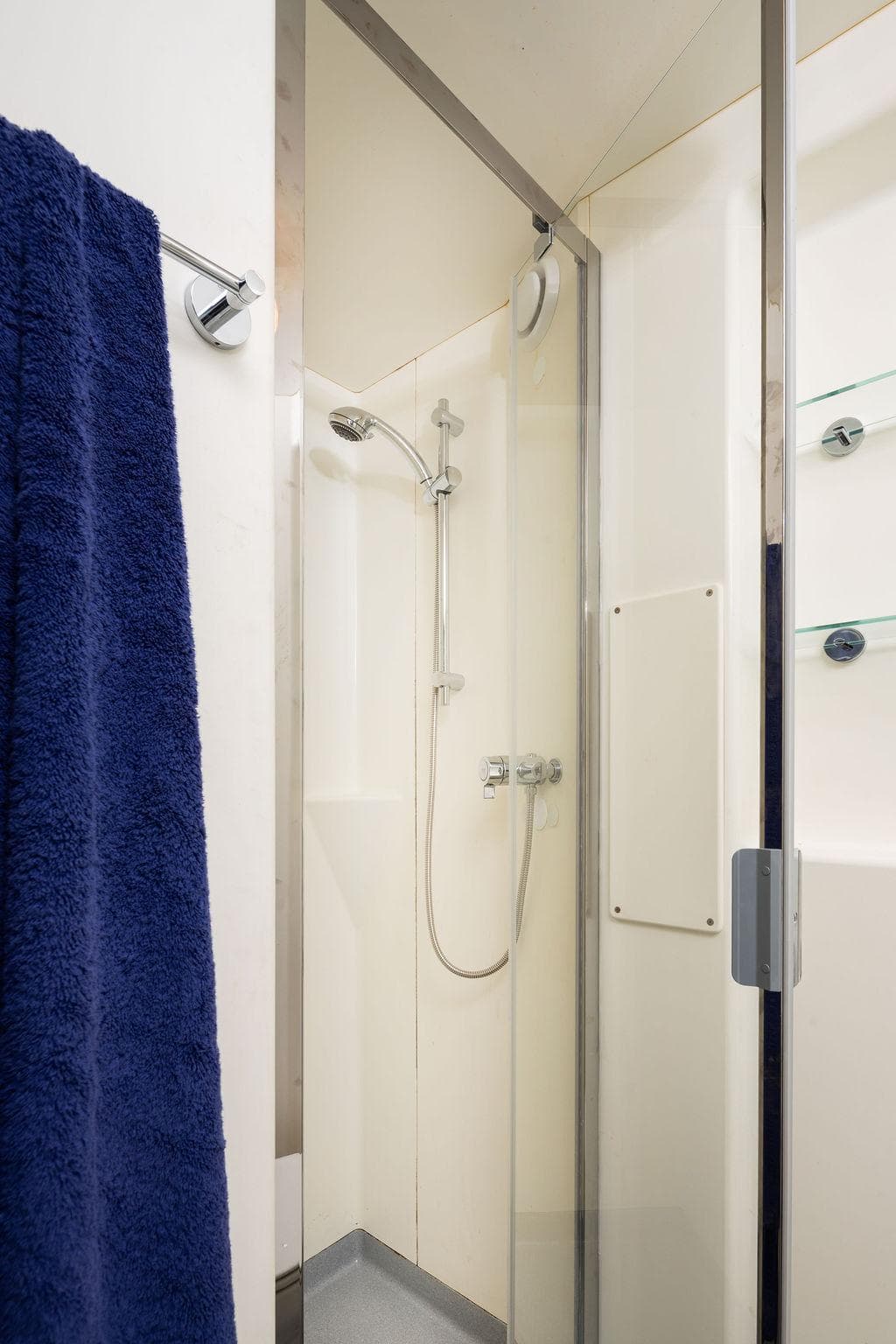 Apollo-en-suite-5
