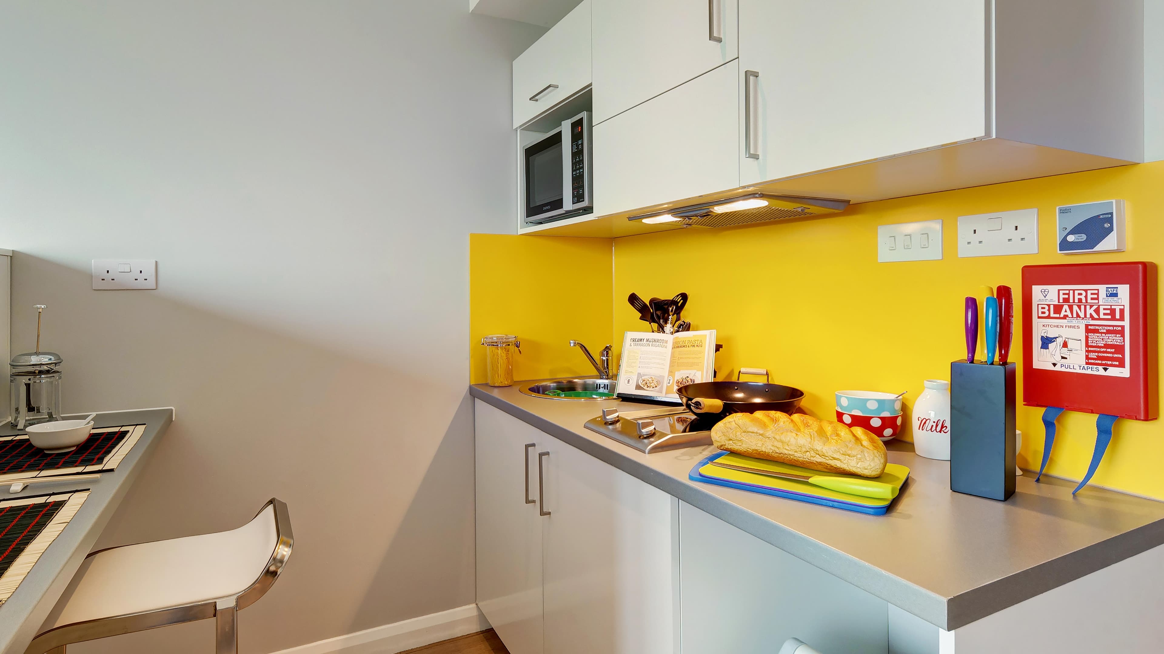 Silver-Merchant-Studios-Kitchen