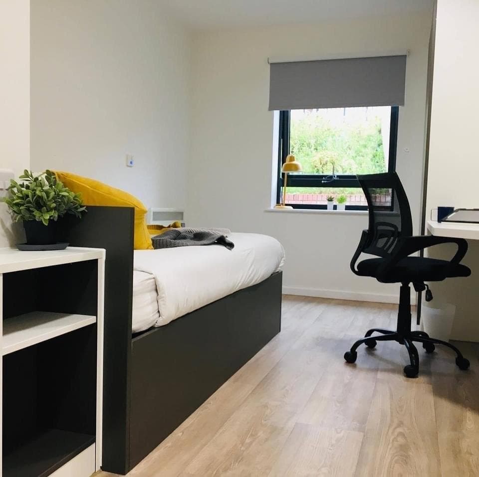 Ensuite-1