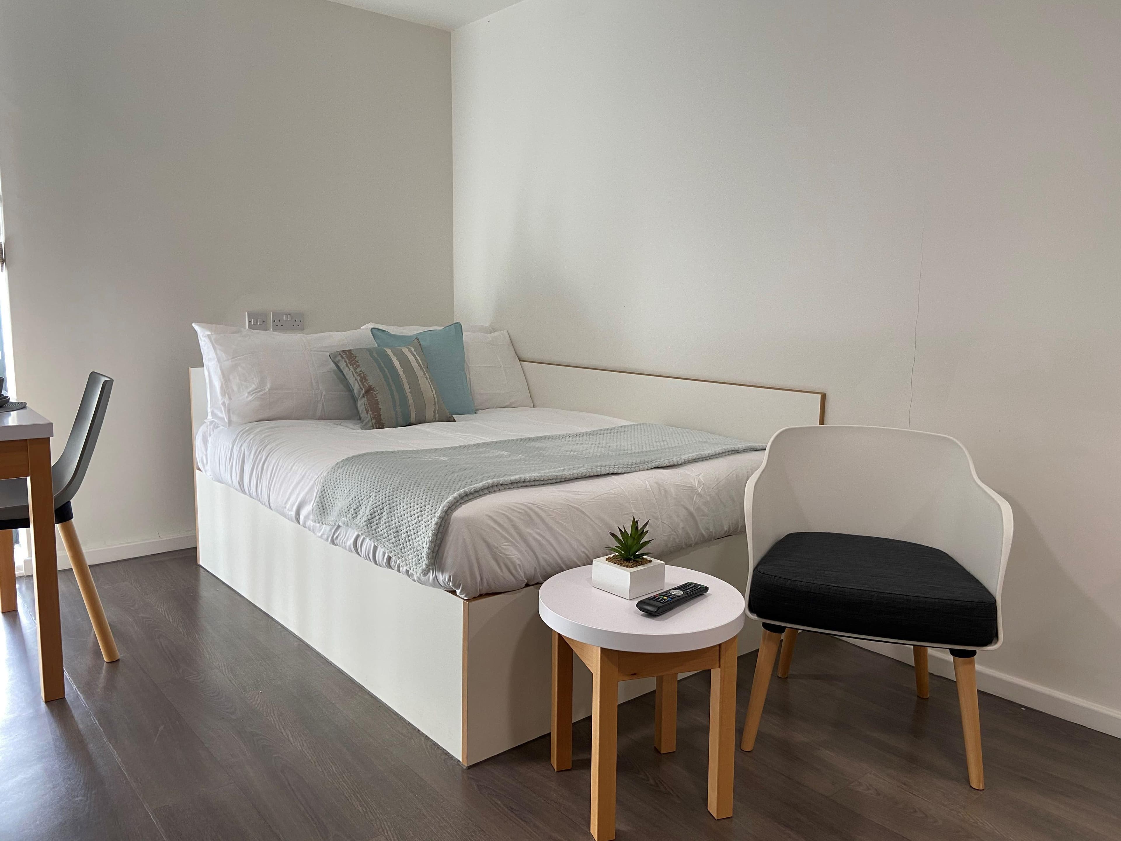 Bed-Landscape-2-Laycock-Studios-Studio-gold