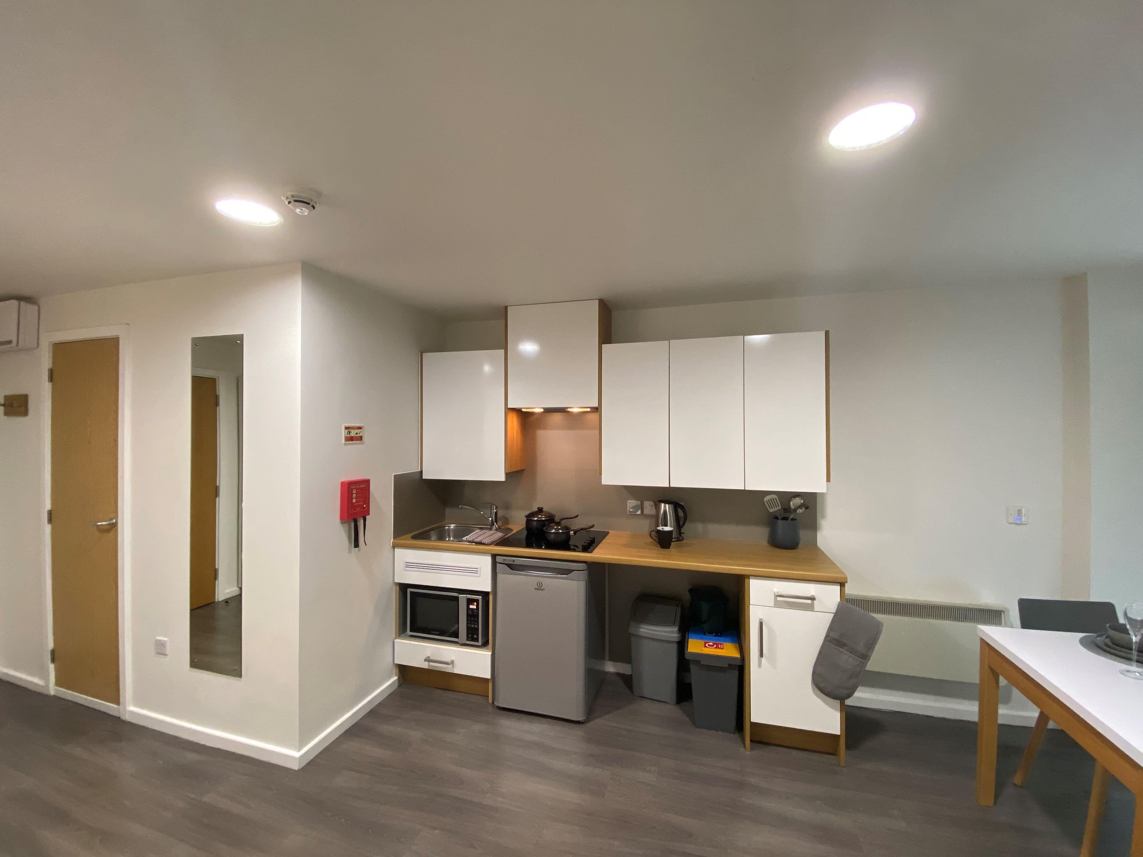 Half-Room-Landcape-Laycock-Studios-Studio-gold