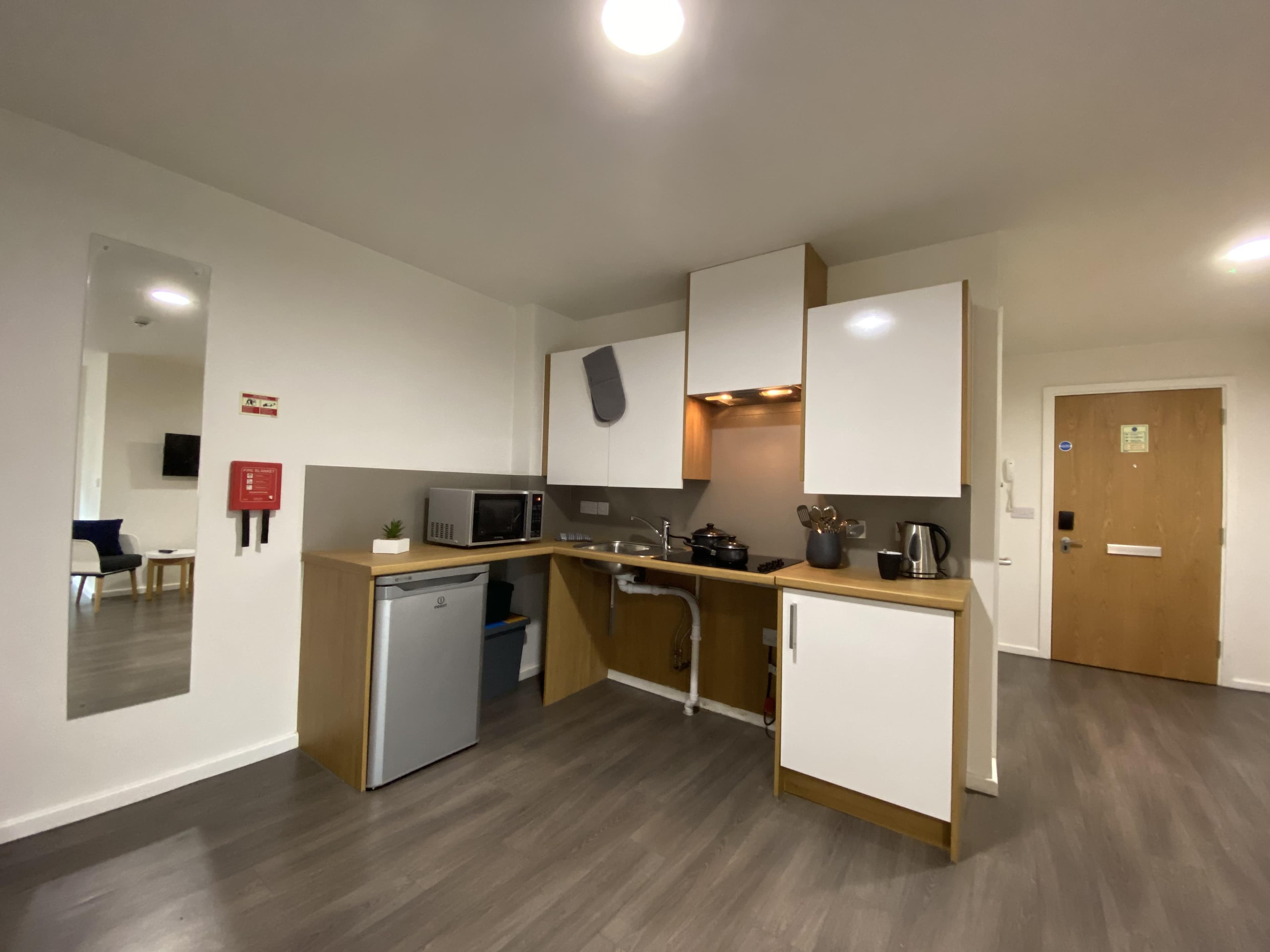 Kitchen-1-Landscape-Laycock-Studios-Studio-platinum