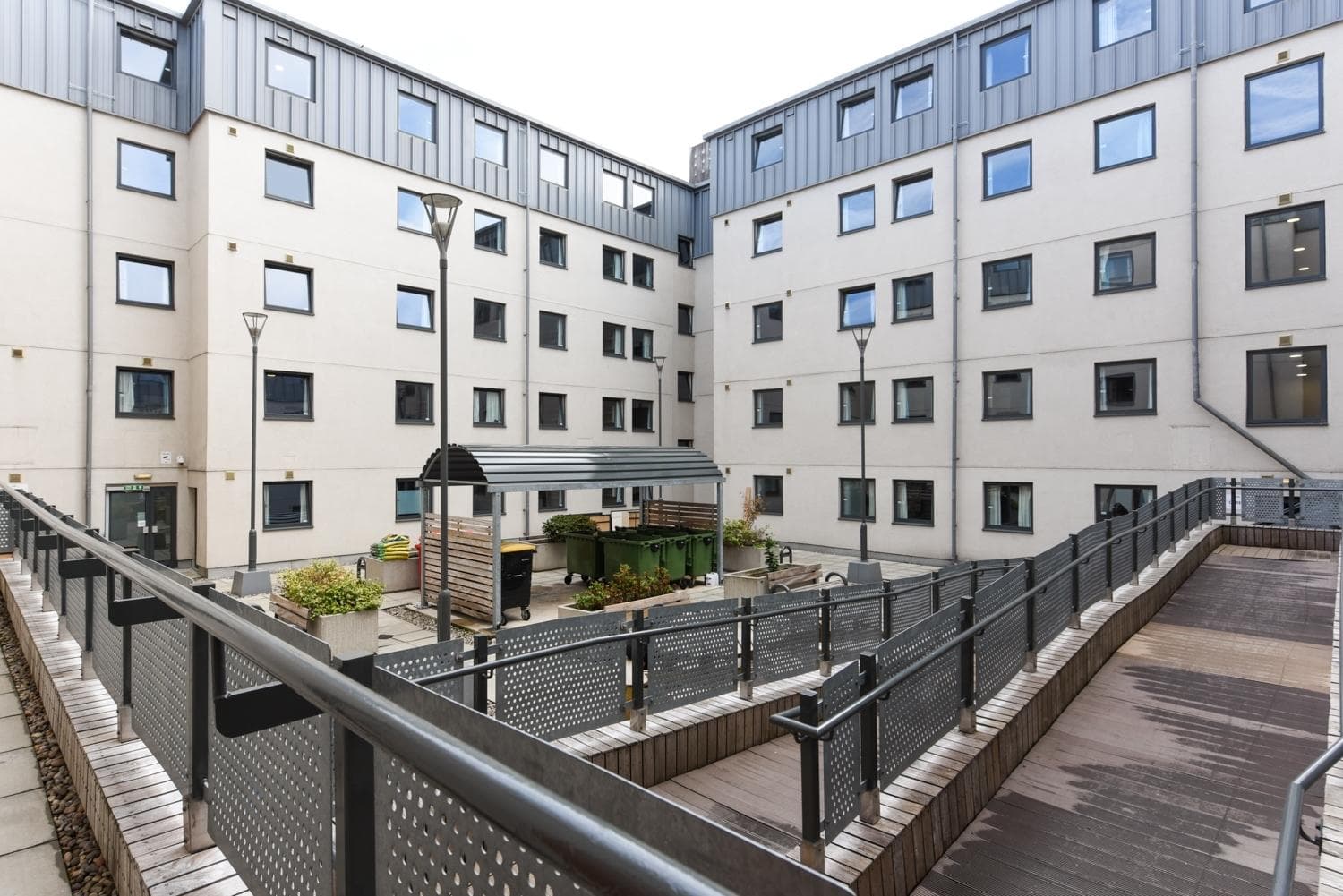 Trinity-Square-courtyard