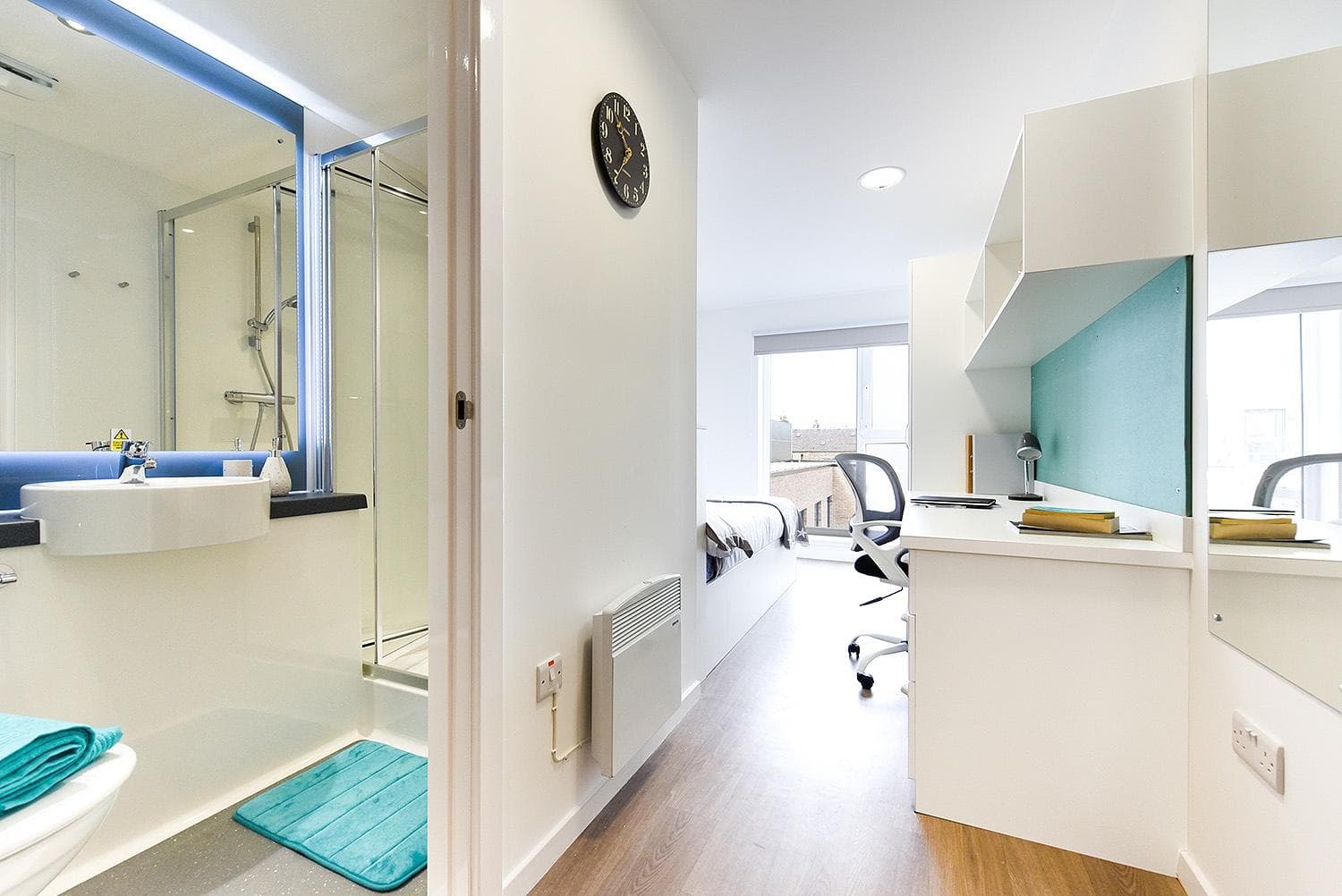 Aberdeen-Pittodrie-St-Ensuite-301G