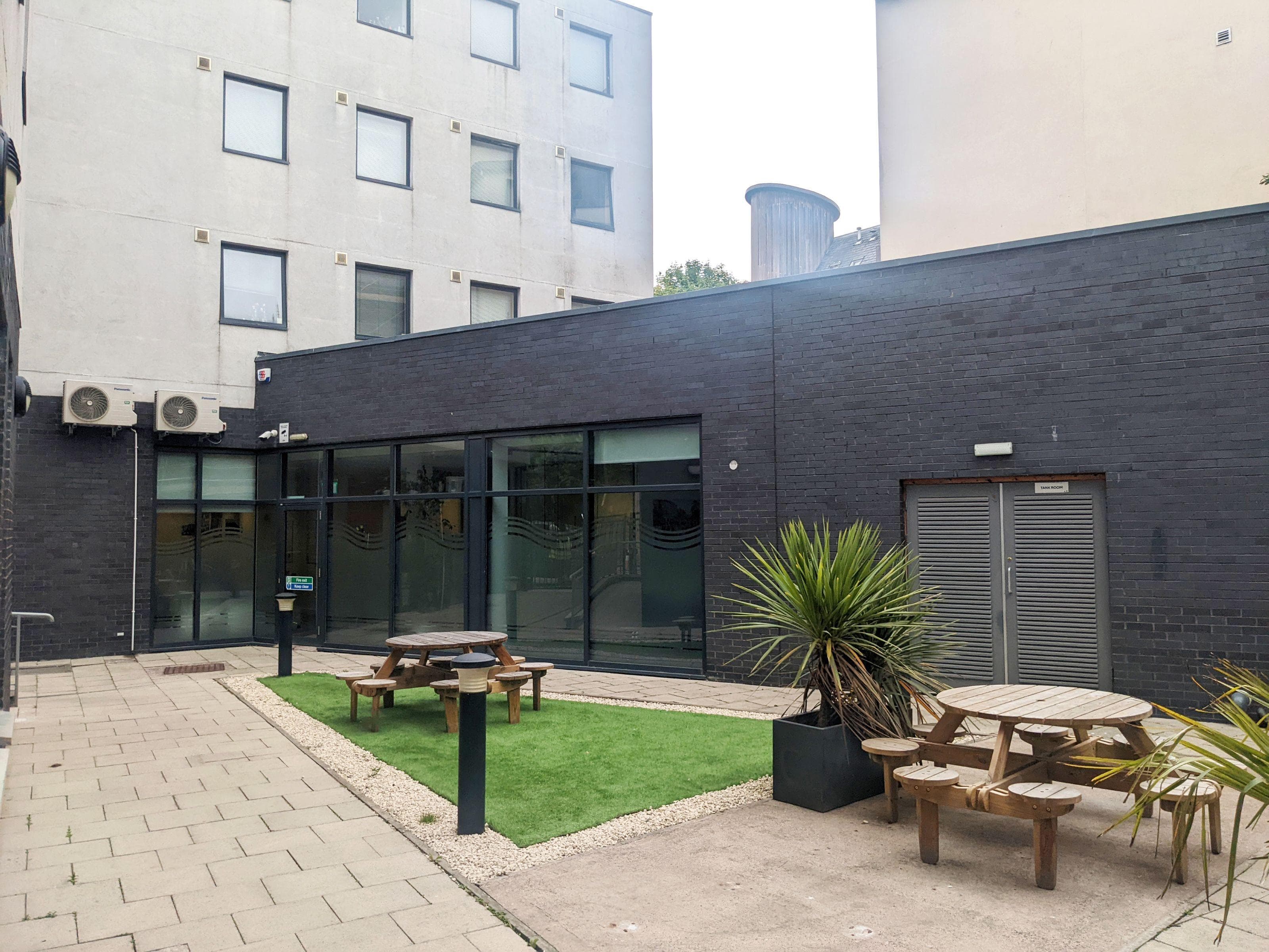 Panmure-Court-Courtyard-1
